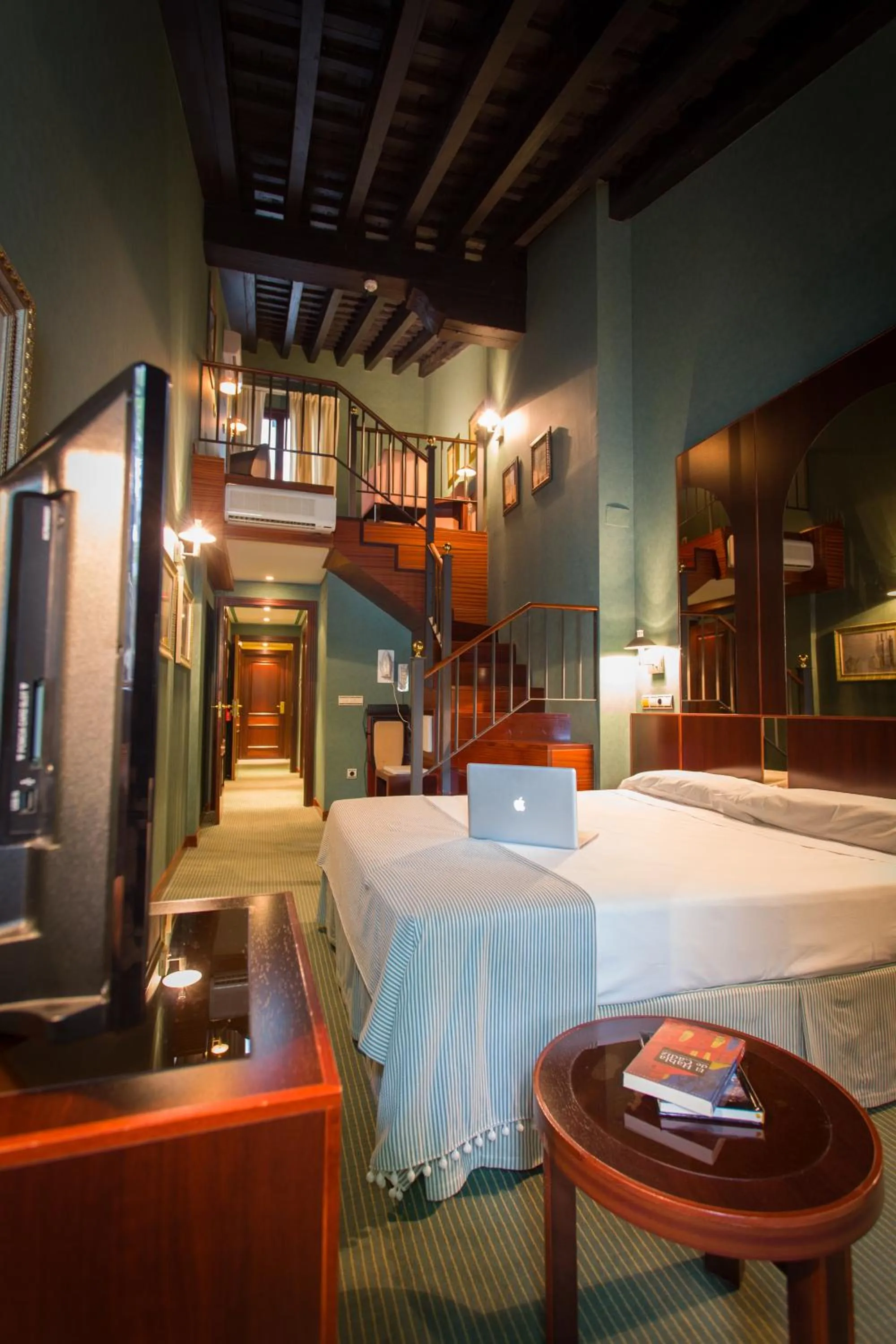 Decorative detail, Bed in Hotel Soho Boutique Jerez