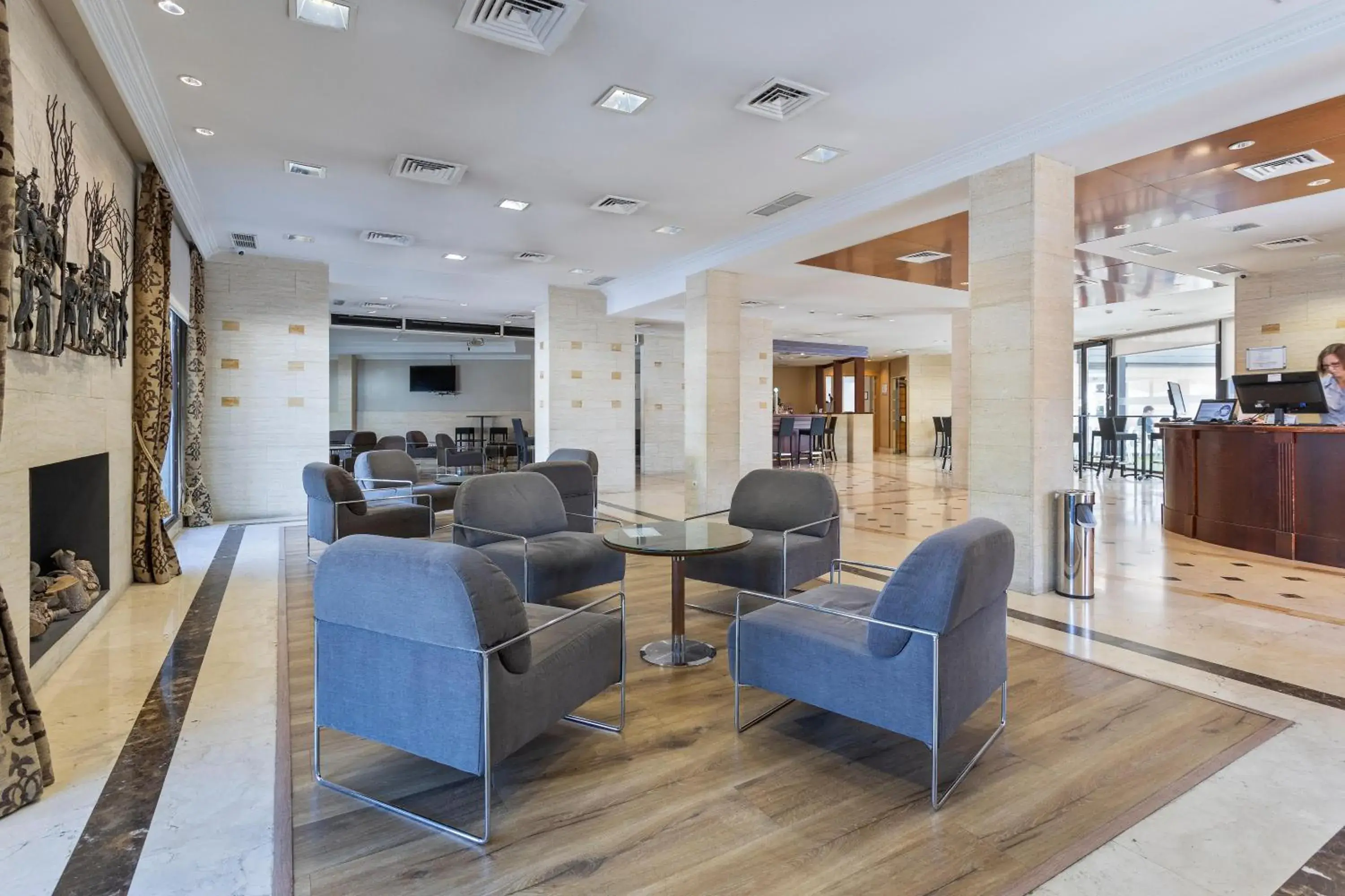 Lobby or reception in Hotel Best Osuna Lobby or reception in Hotel Best Osuna