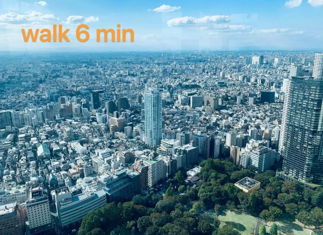 season guest house in nishi shinjuku 100 square meters, 4 bedrooms, 2 living rooms