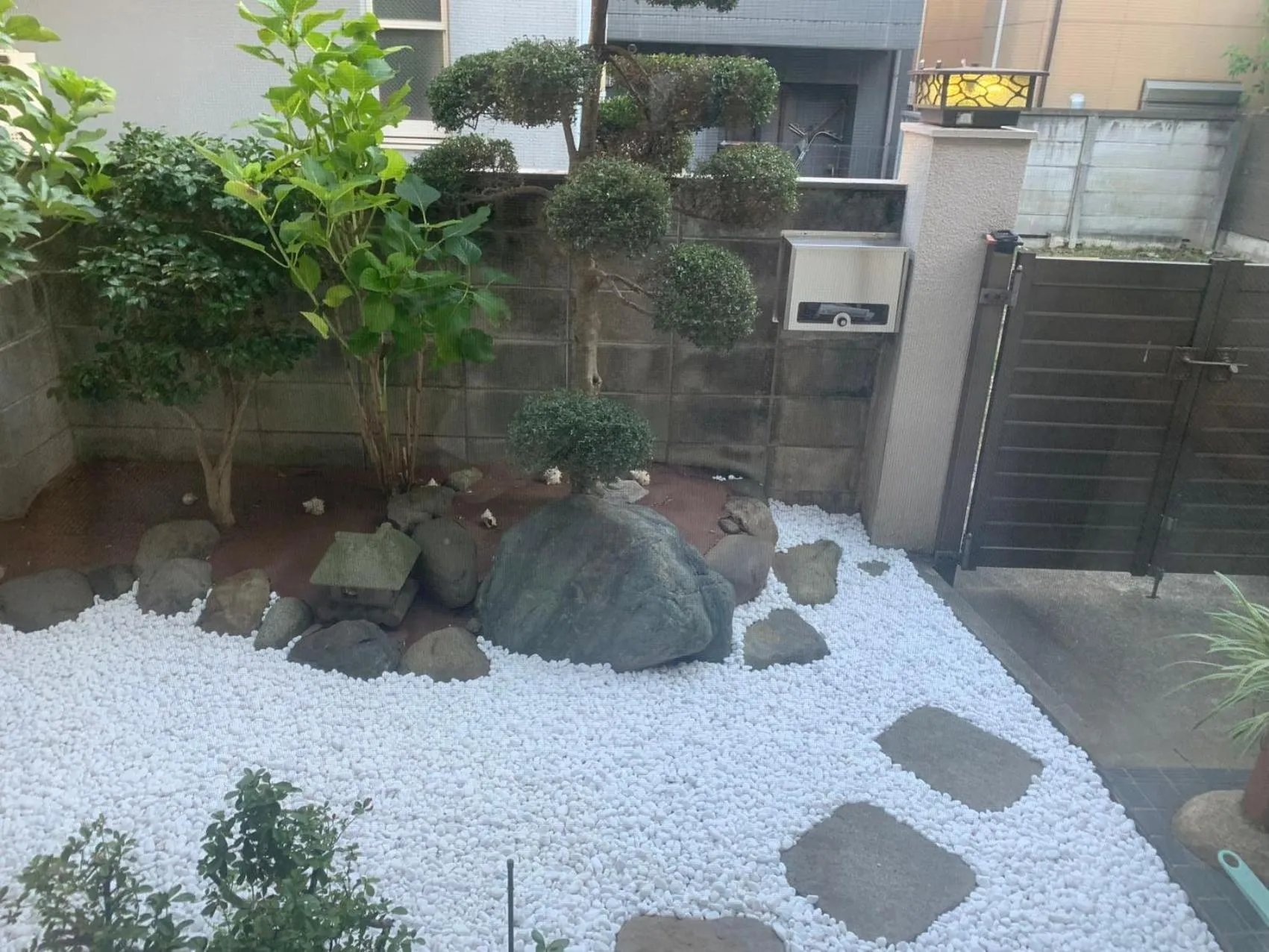 season guest house in nishi shinjuku 100 square meters, 4 bedrooms, 2 living rooms