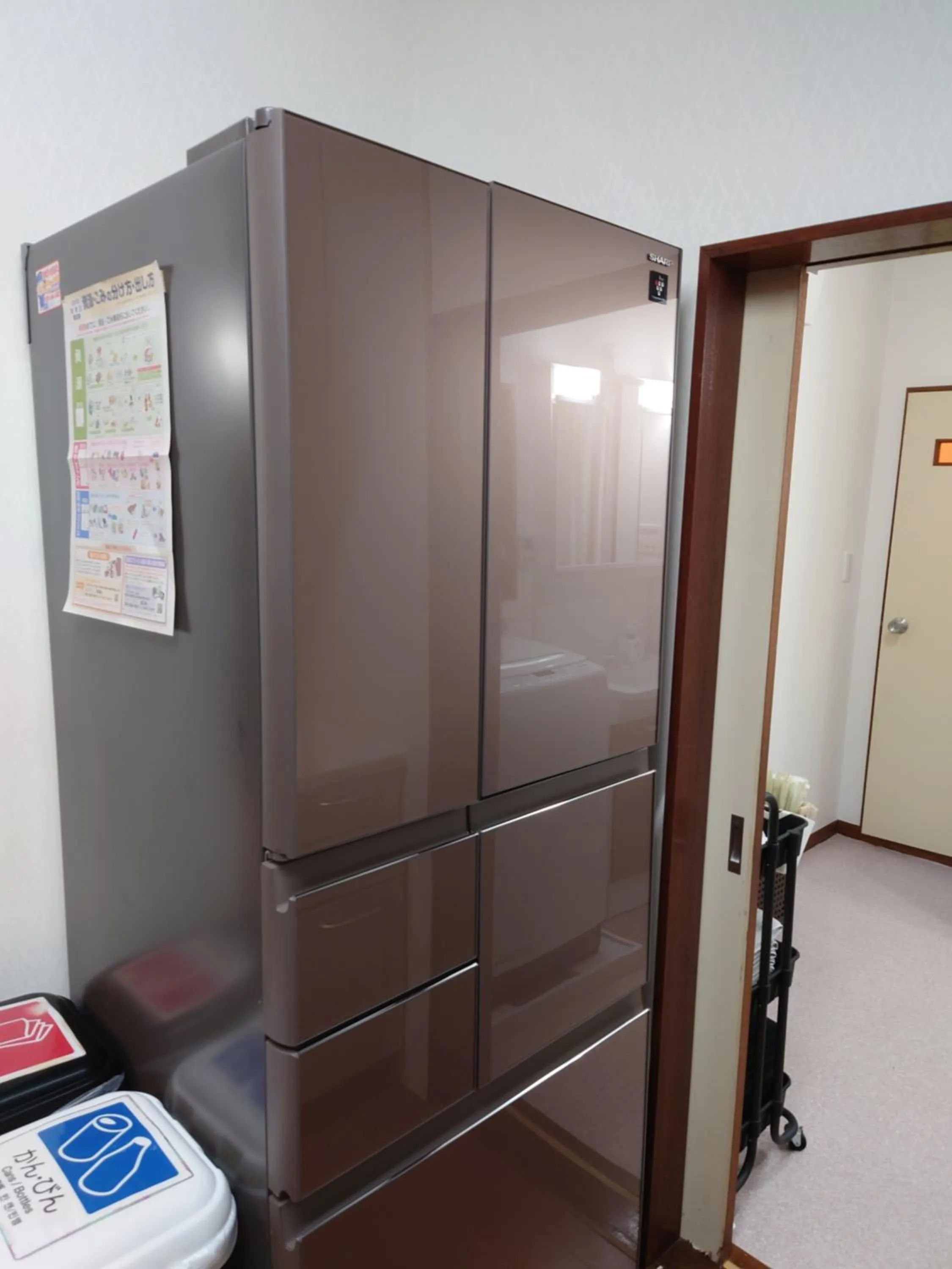 season guest house in nishi shinjuku 100 square meters, 4 bedrooms, 2 living rooms