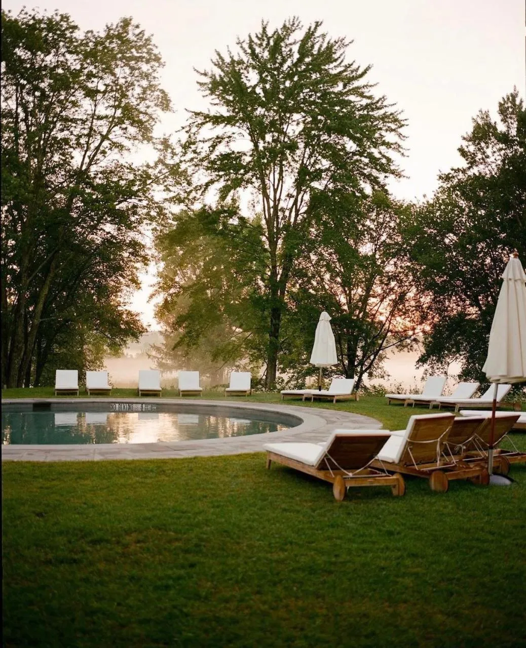 Swimming pool in Inness