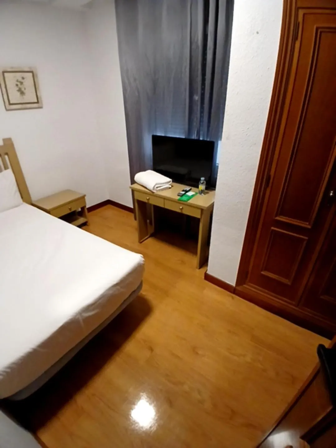 TV and multimedia, Bed in Hotel Mercado by gaiarooms