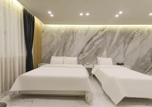 Bed in Gwangju Brown Dot Chungjang