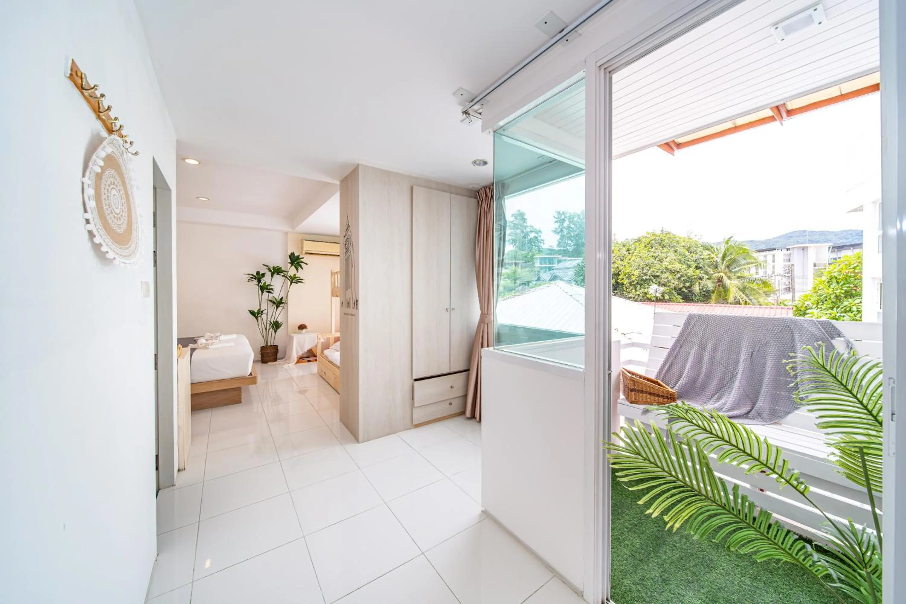 Bedroom, Bed in Catnip Seaside Hotel&Cafe