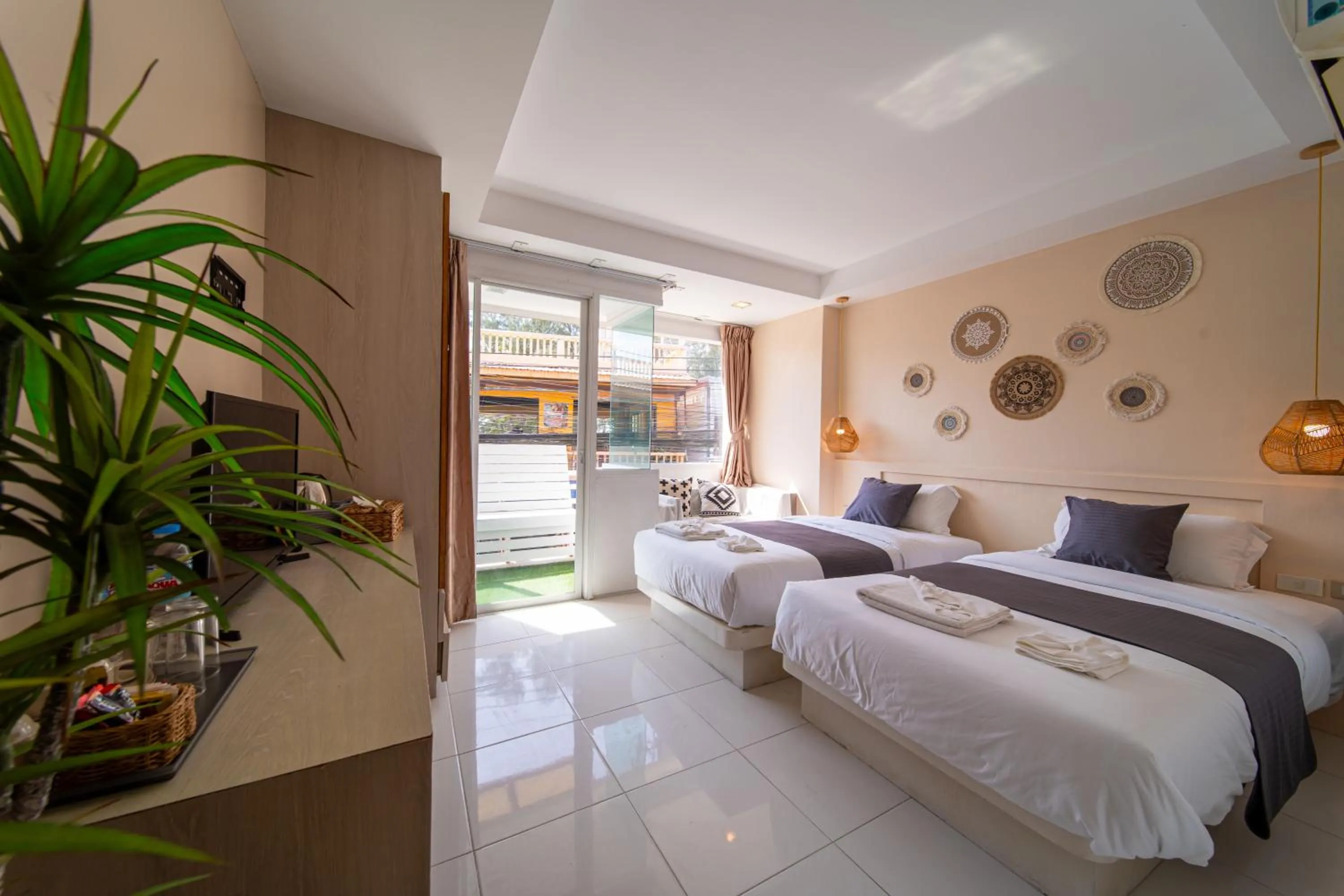 Bed in Catnip Seaside Hotel&Cafe