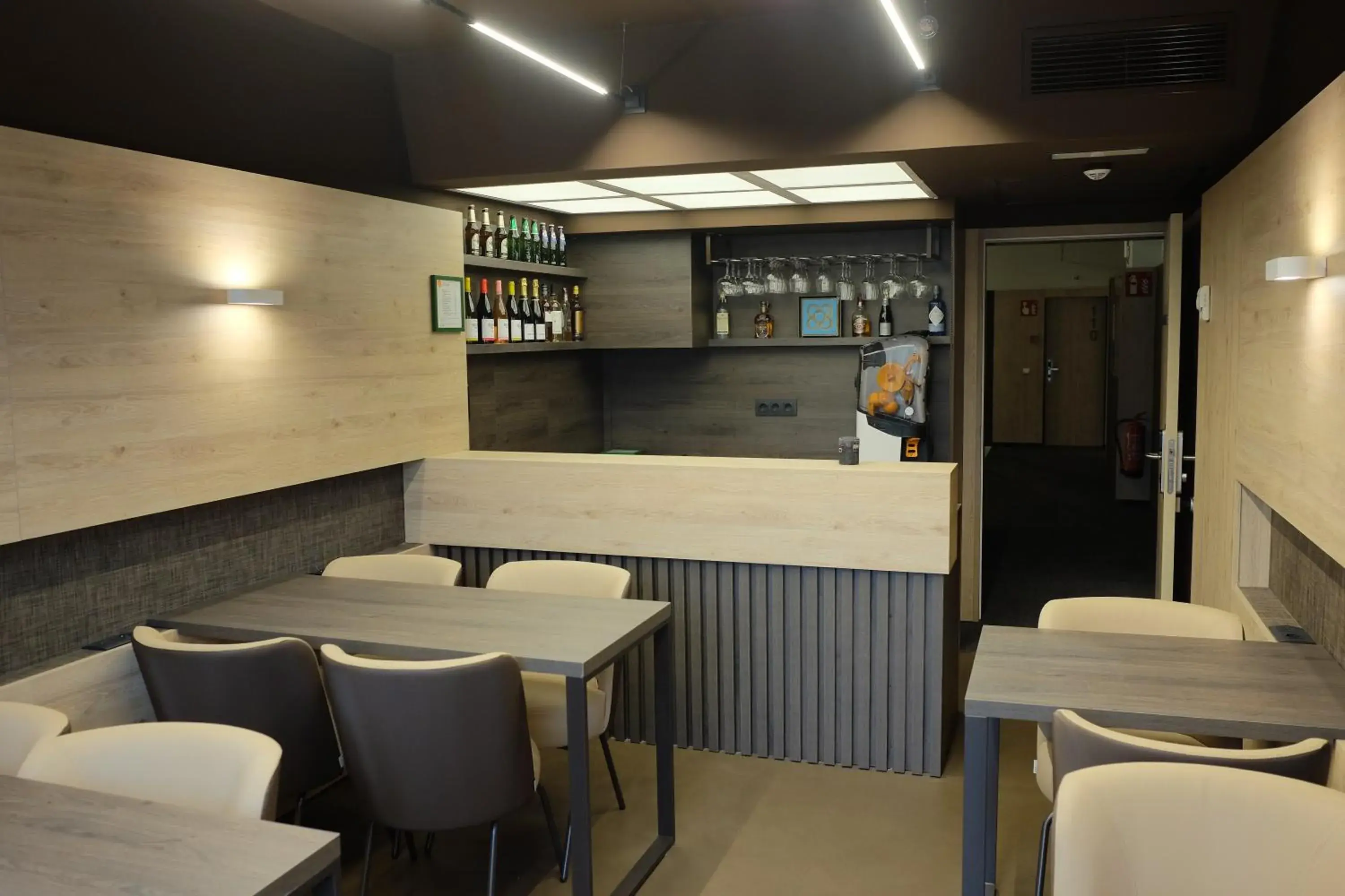 Lounge or bar in Aparthotel Silver Lounge or bar in Aparthotel Silver