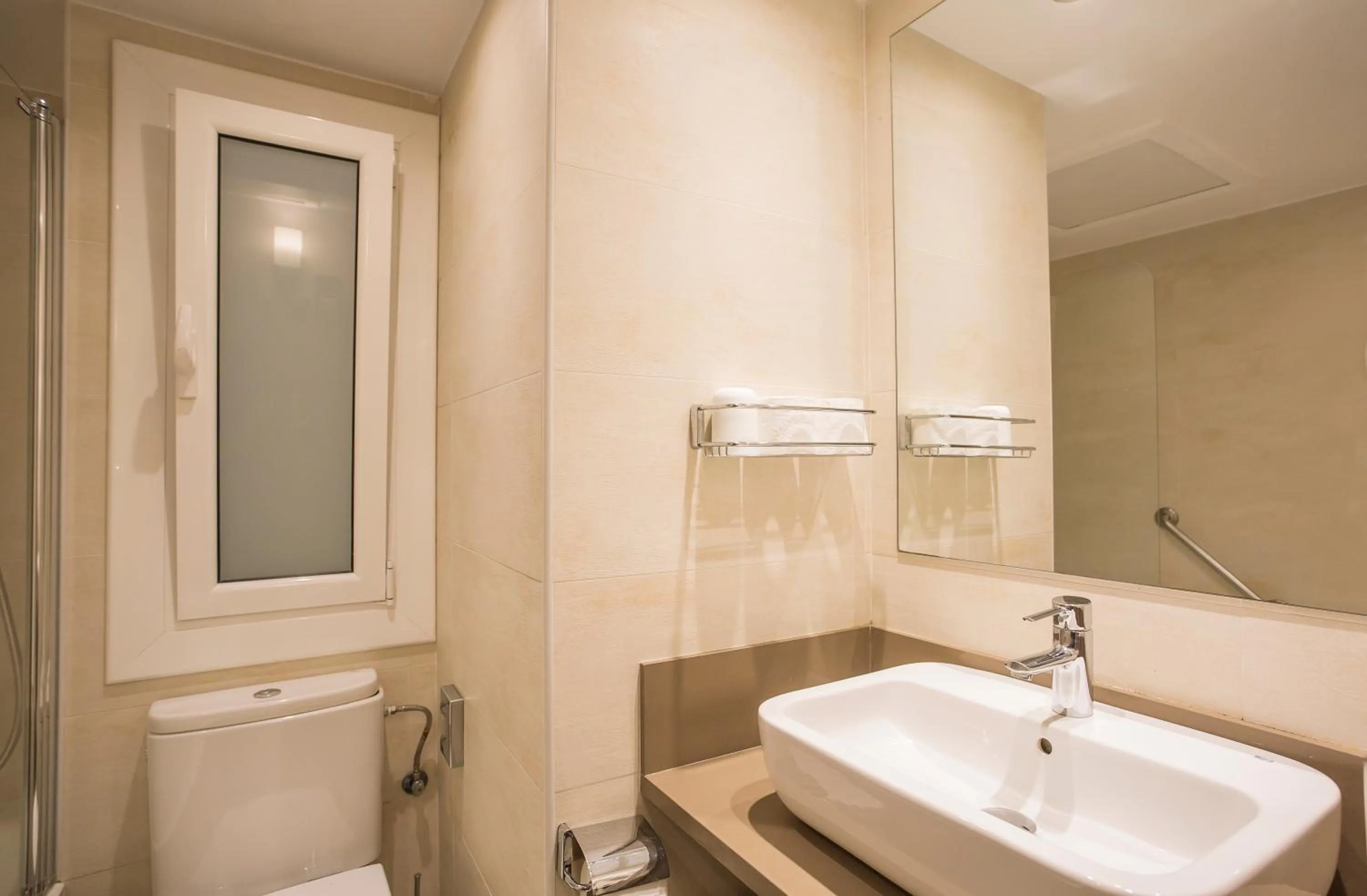 Bathroom in Aparthotel Silver