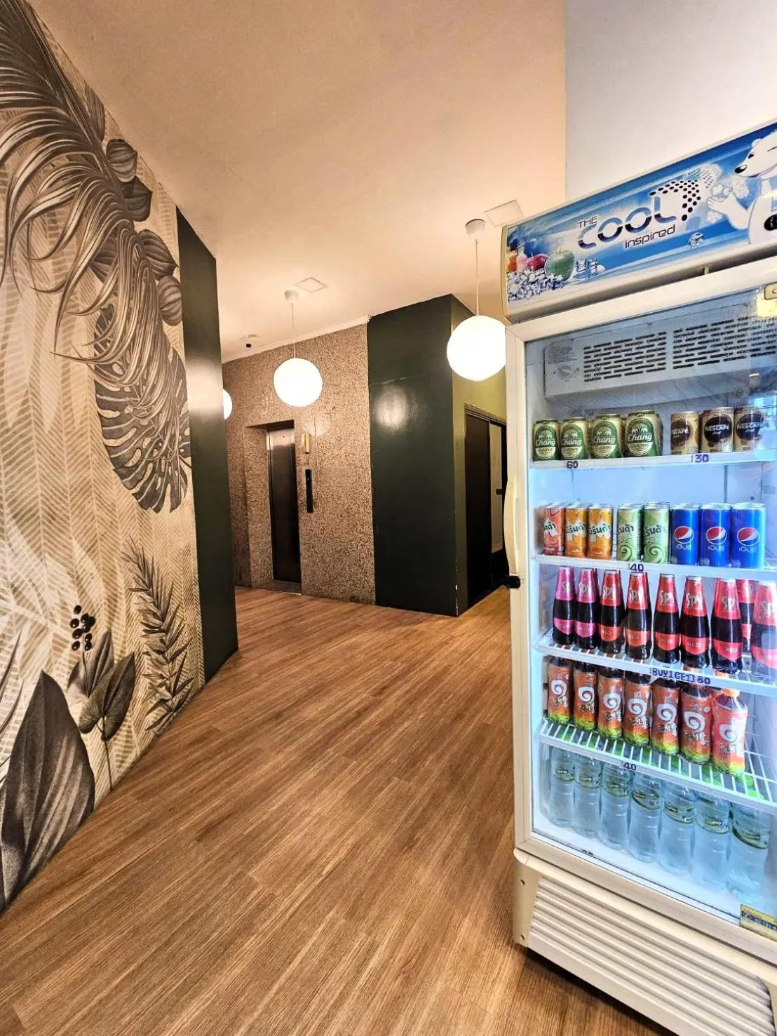 Lobby or reception in The Base Inn Pattaya