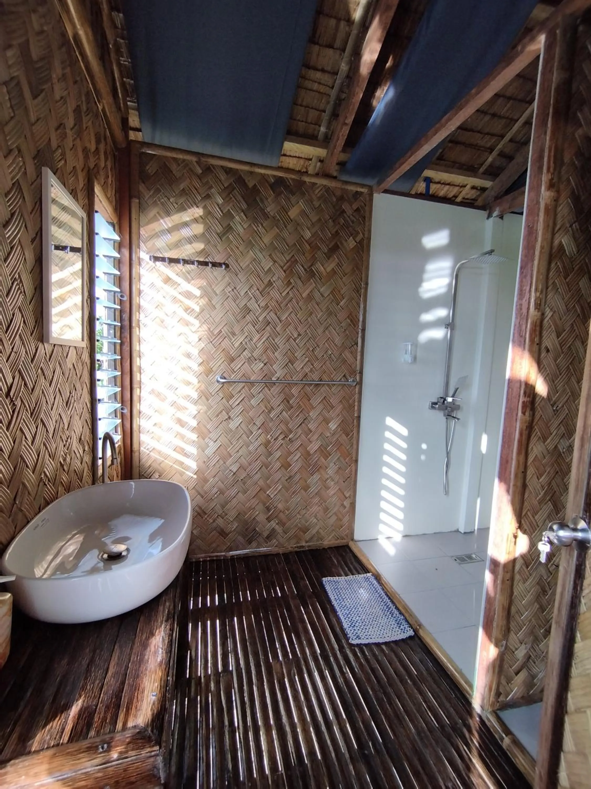 Shower in Ocean Green Eco Lodge