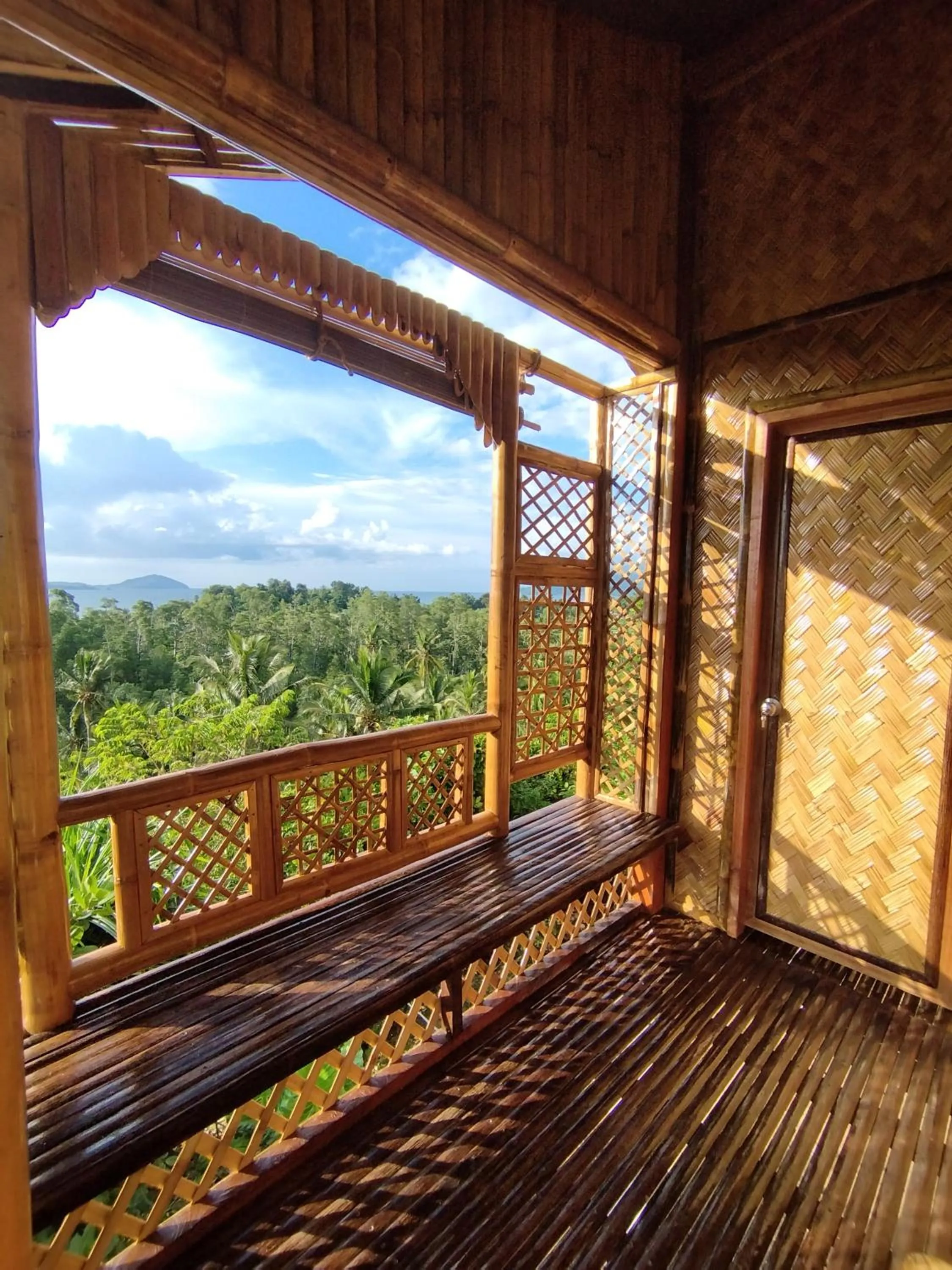 Patio in Ocean Green Eco Lodge