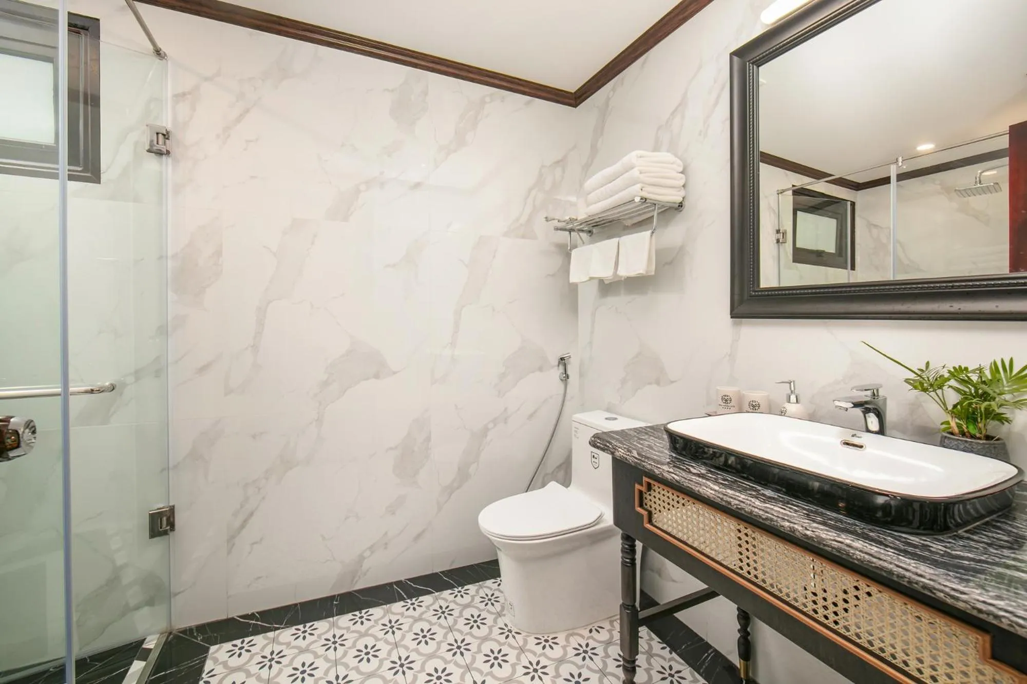 Toilet in Media Central Hotel & Spa