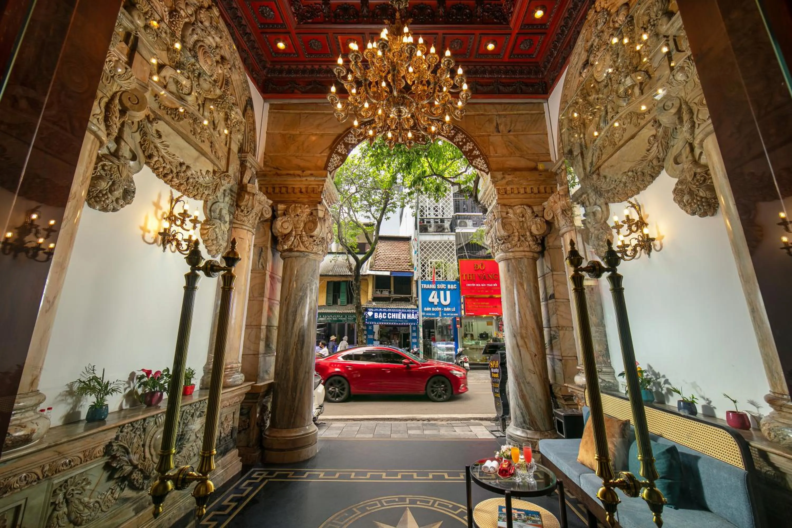 Communal lounge/ TV room in Media Central Hotel & Spa