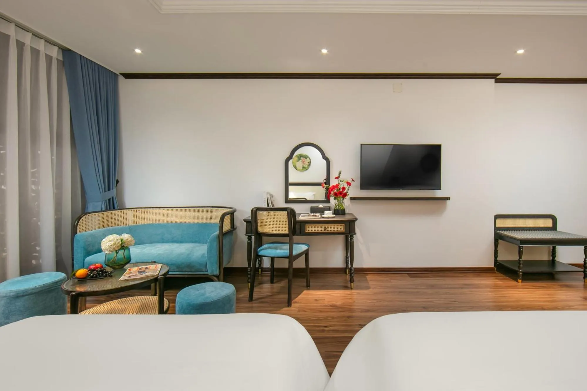 TV and multimedia in Media Central Hotel & Spa