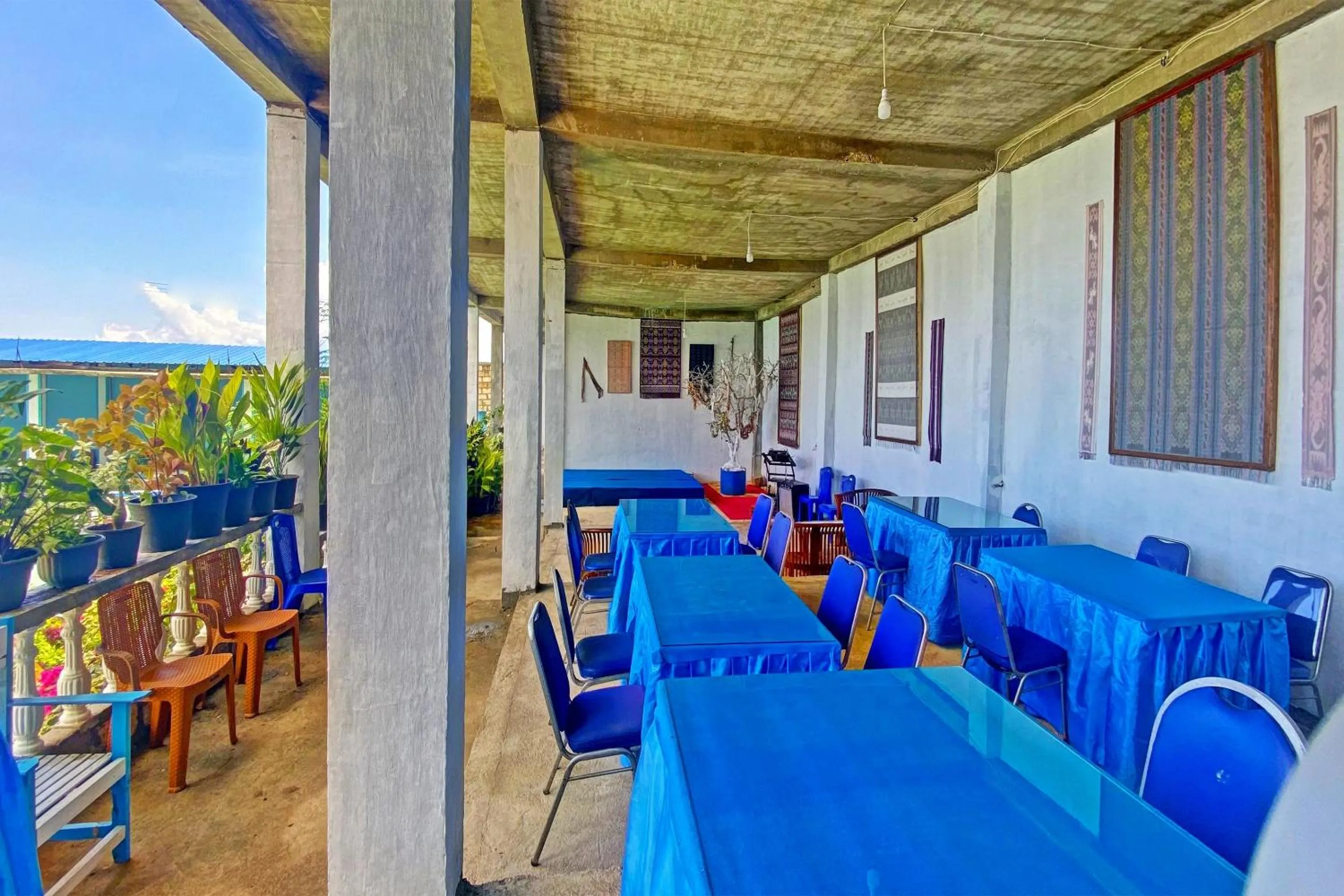 Lobby or reception in OYO 91927 Homestay Kebun