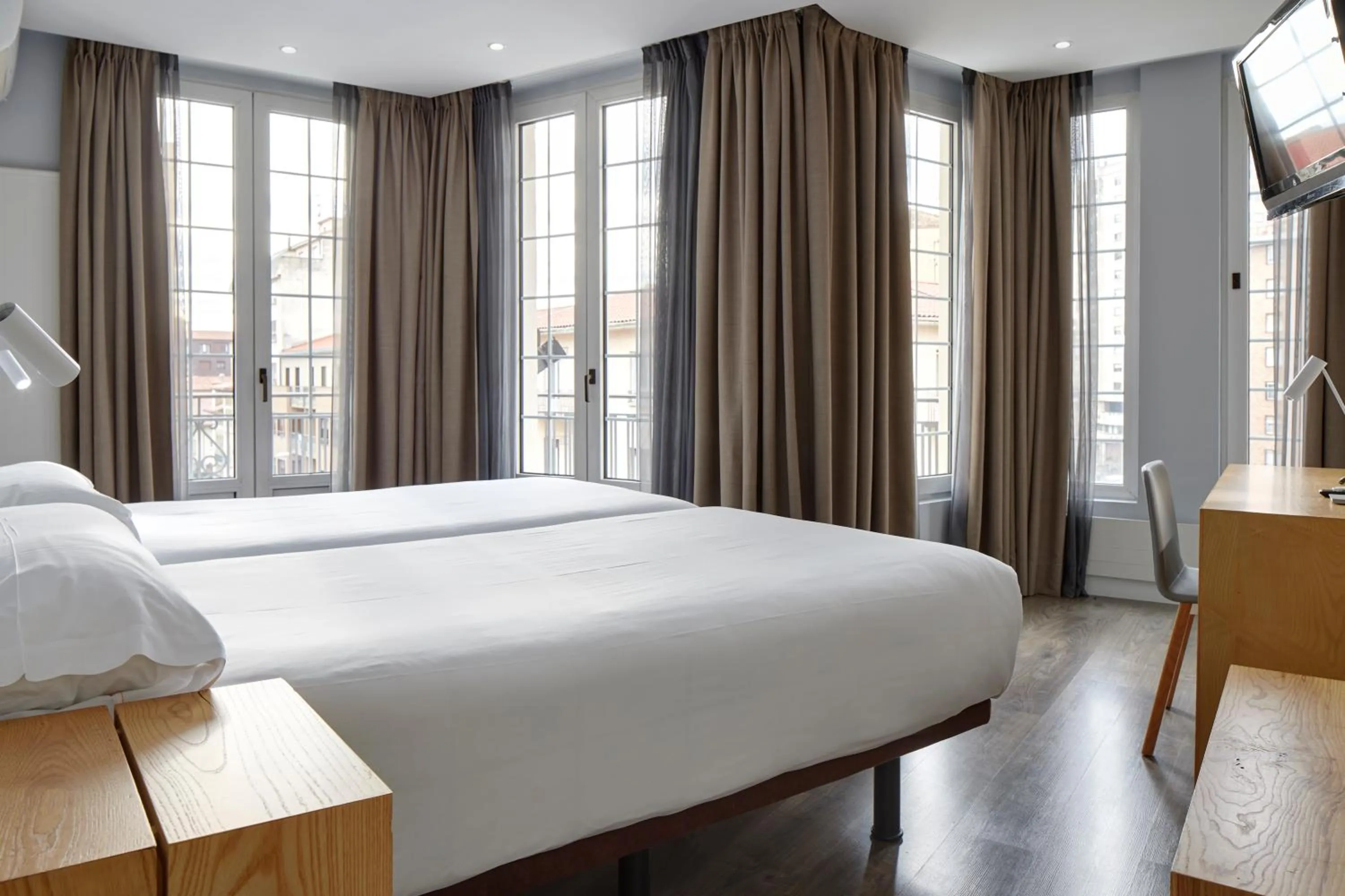 Bed in Hotel Avenida