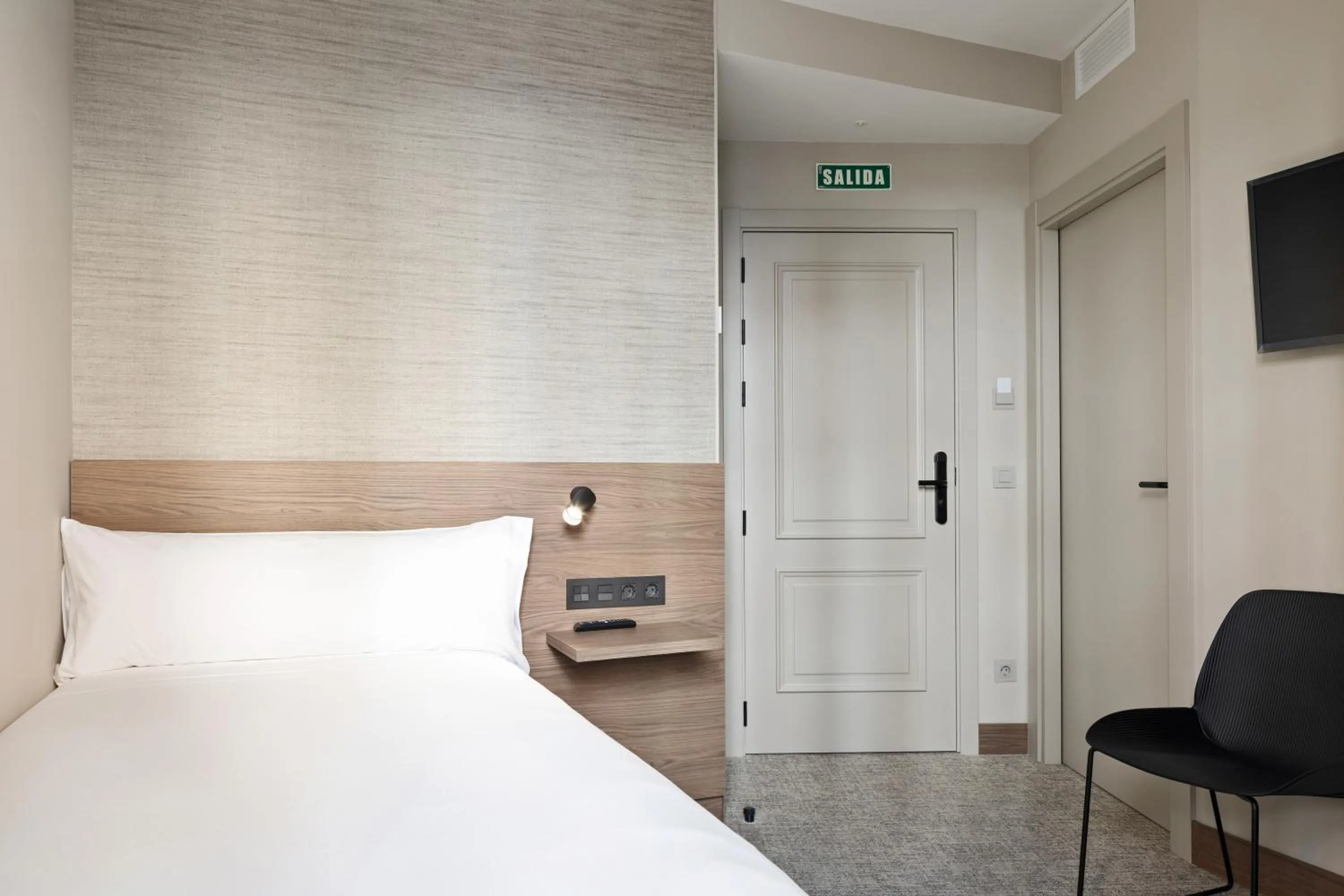 Bed in Hotel Avenida