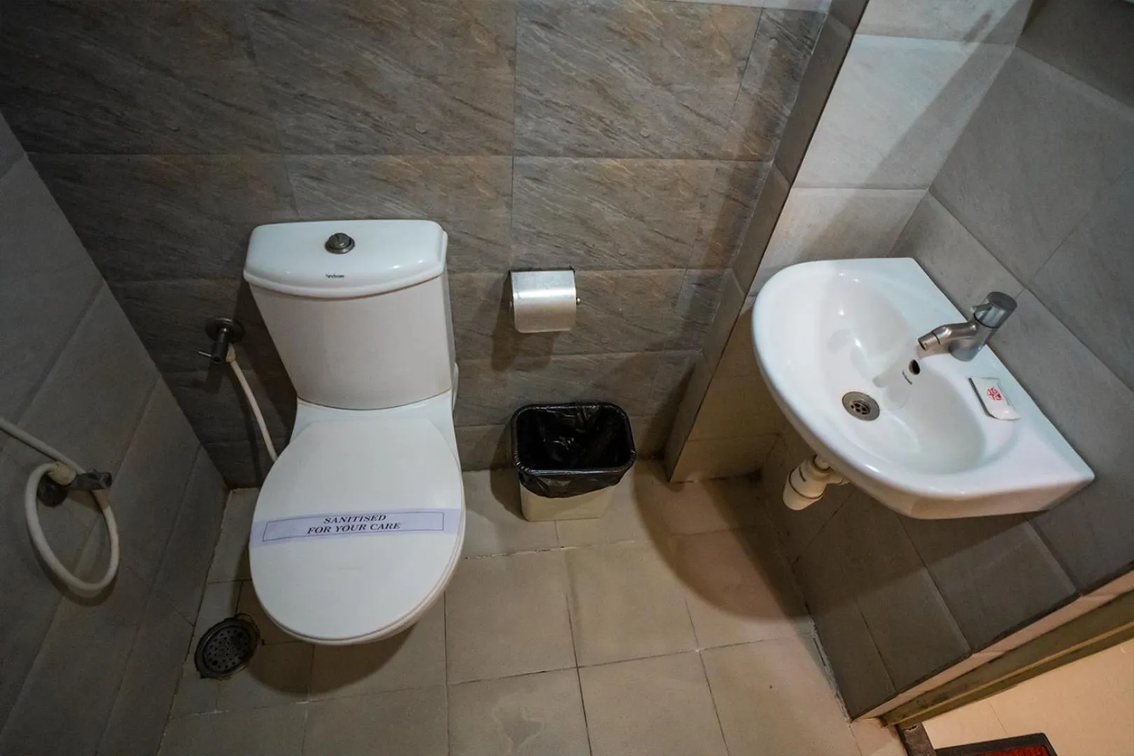 Bathroom in HOTEL PRAKAASH COMFORTS