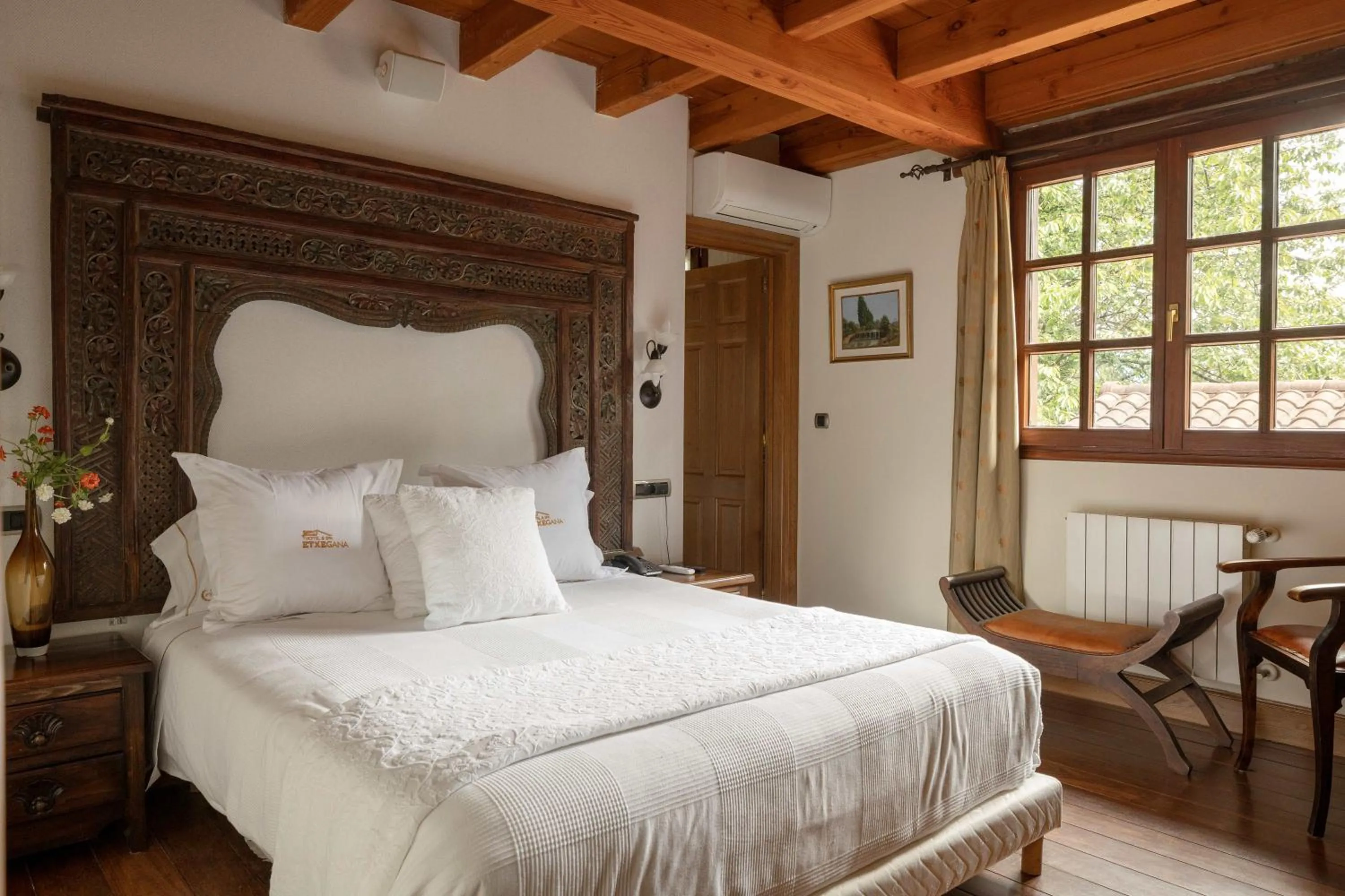 Bed in Hotel & Spa Etxegana