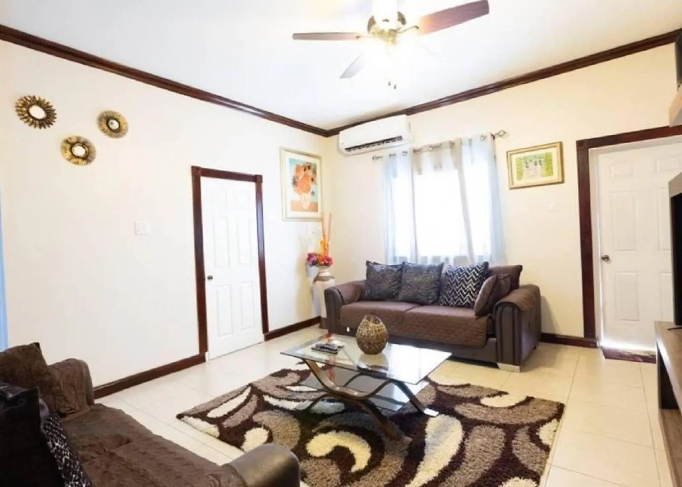 furniture in Loft - Sleeps 4 - Parking - Balcony