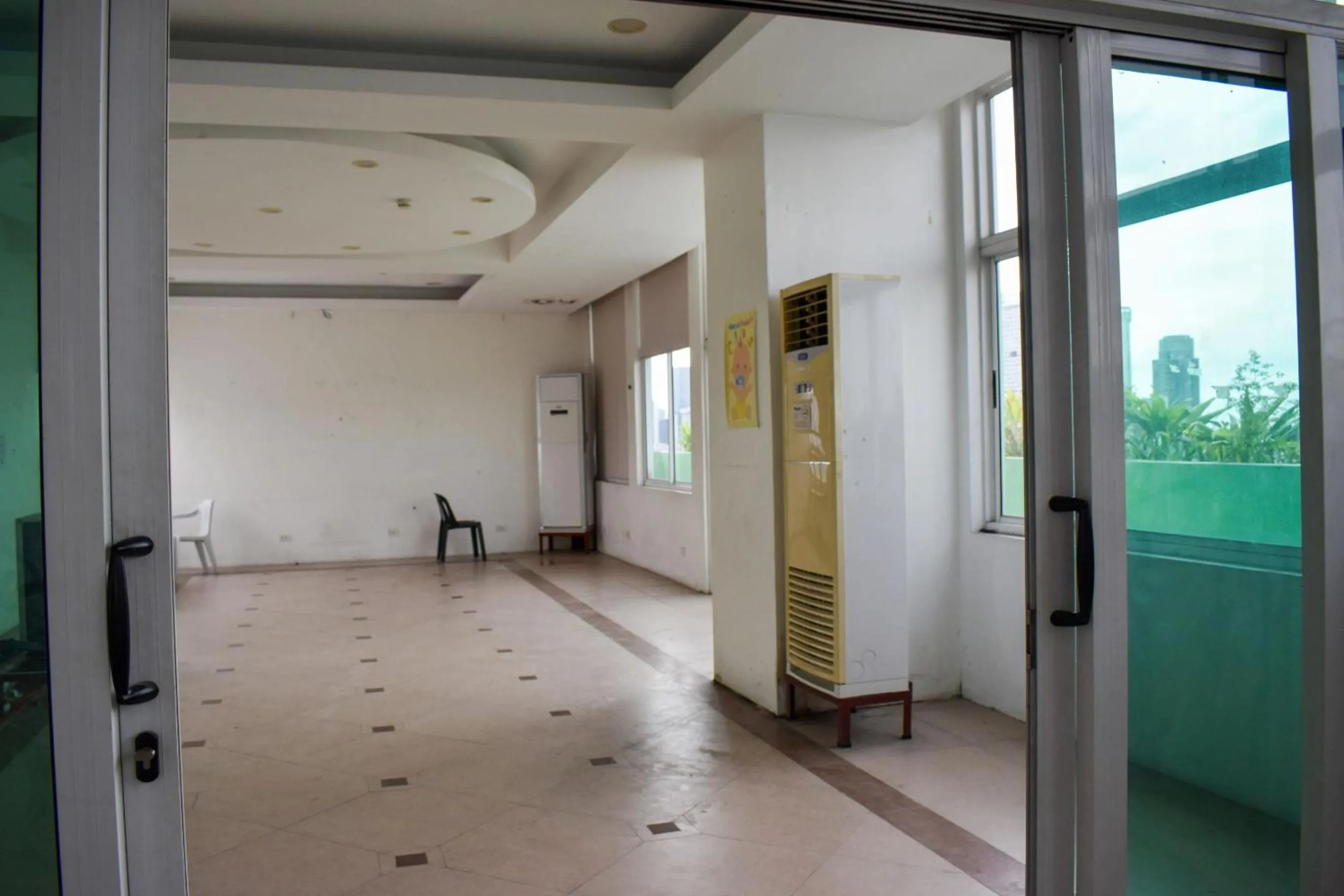 Property building in The Boni Tower by RSPL Manila City Center