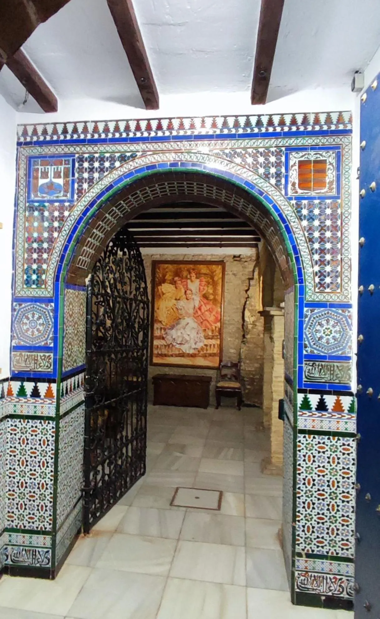 Property building in Casa Tenorio Barrio de Santa Cruz