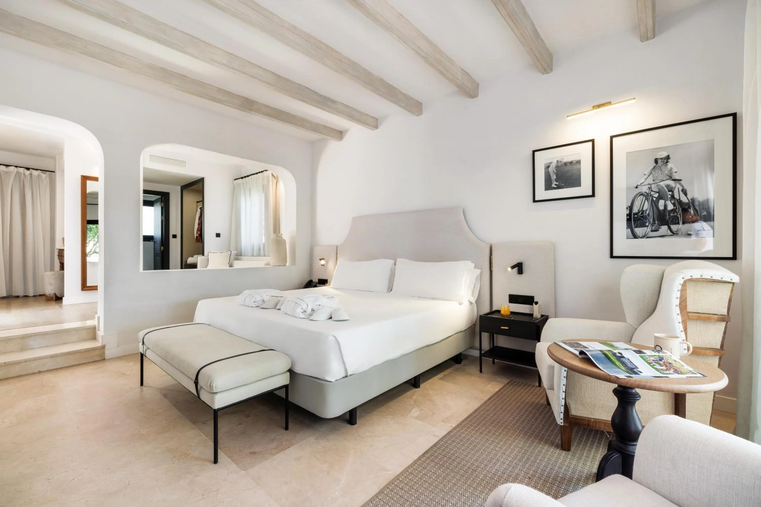 Photo of the whole room, Bed in Hotel Inmood San Roque