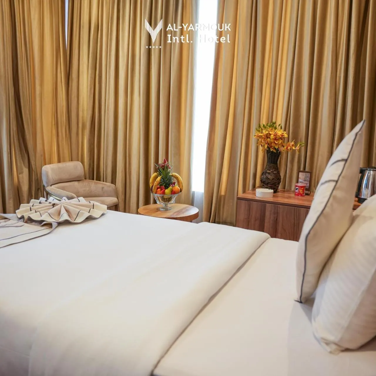 Photo of the whole room, Bed in Al Yarmouk International Hotel