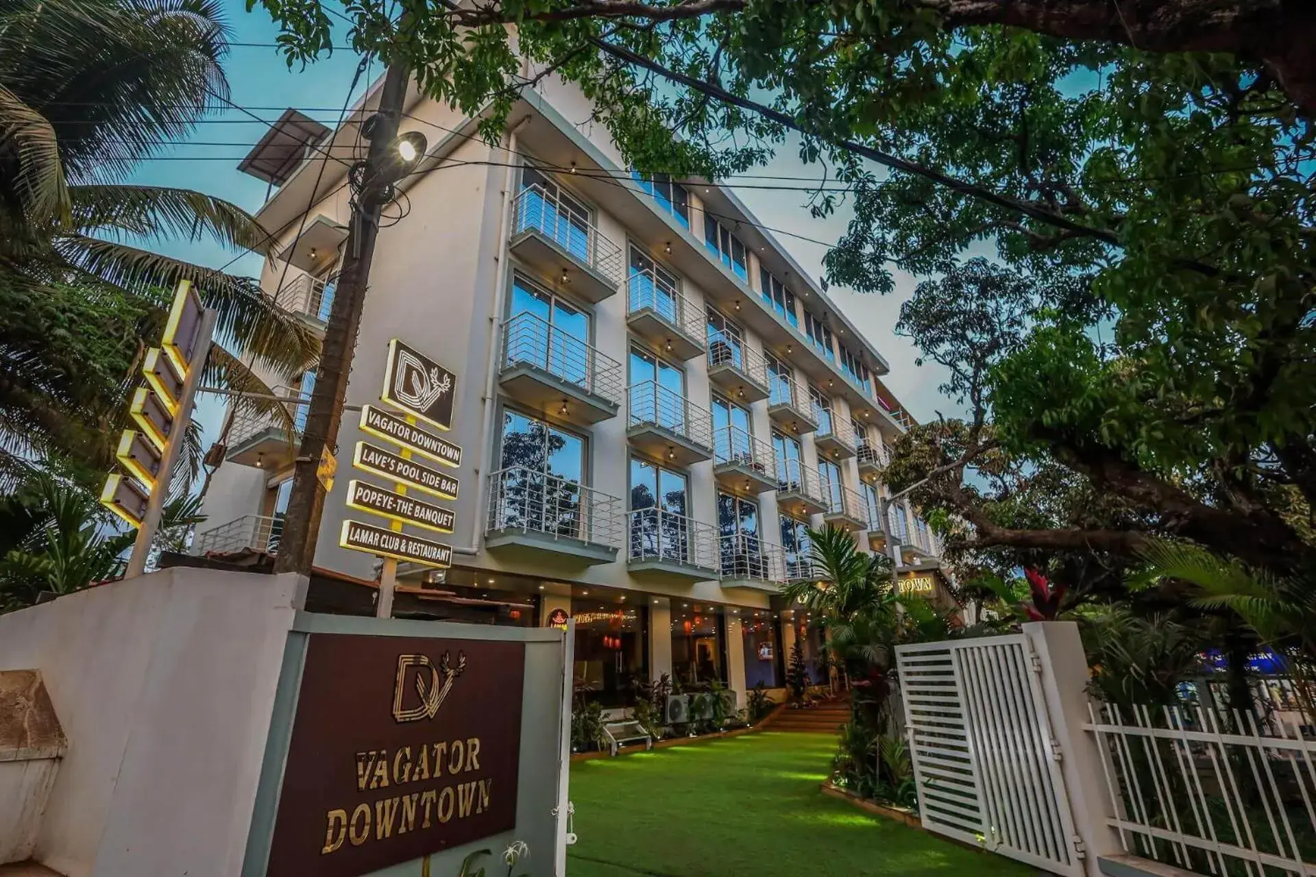 Property building in Vagator Downtown By VDP Property building in Vagator Downtown By VDP