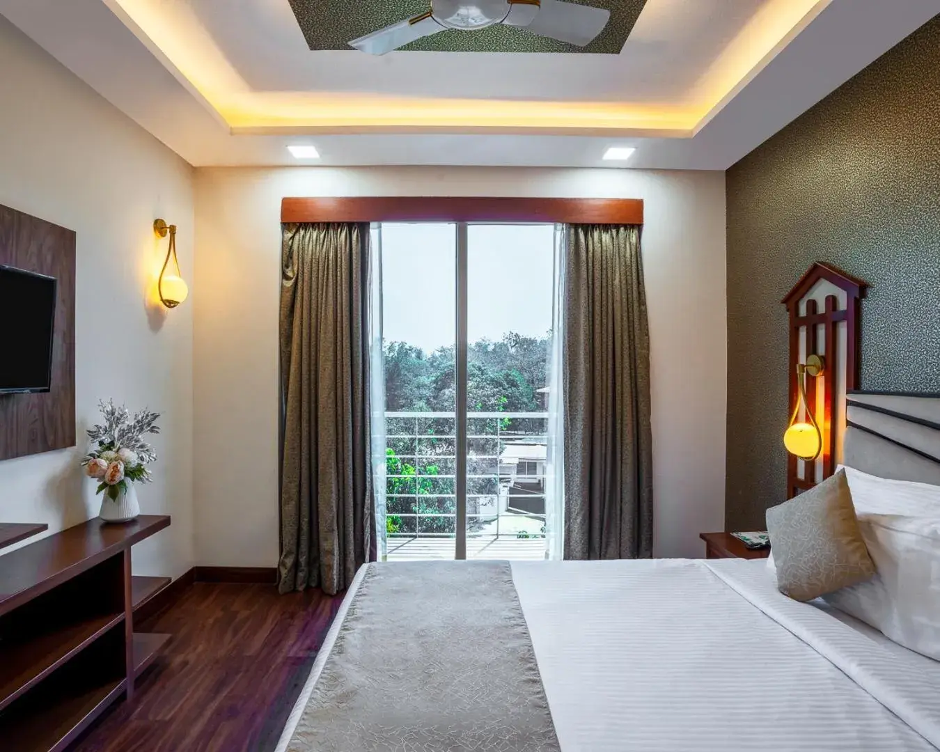 Bed in Vagator Downtown By VDP Bed in Vagator Downtown By VDP