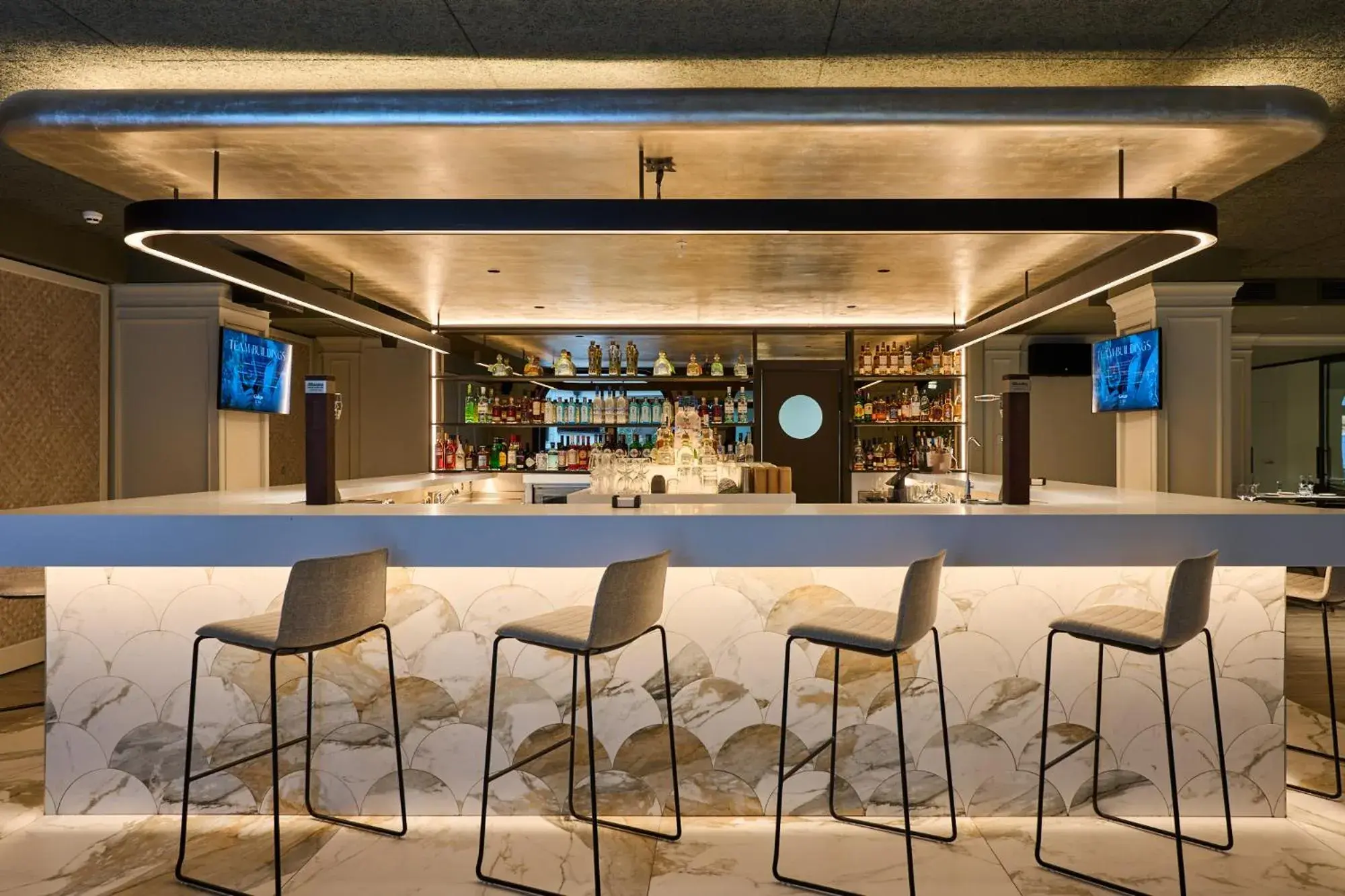 Restaurant/places to eat in VP Madroño Restaurant/places to eat in VP Madroño