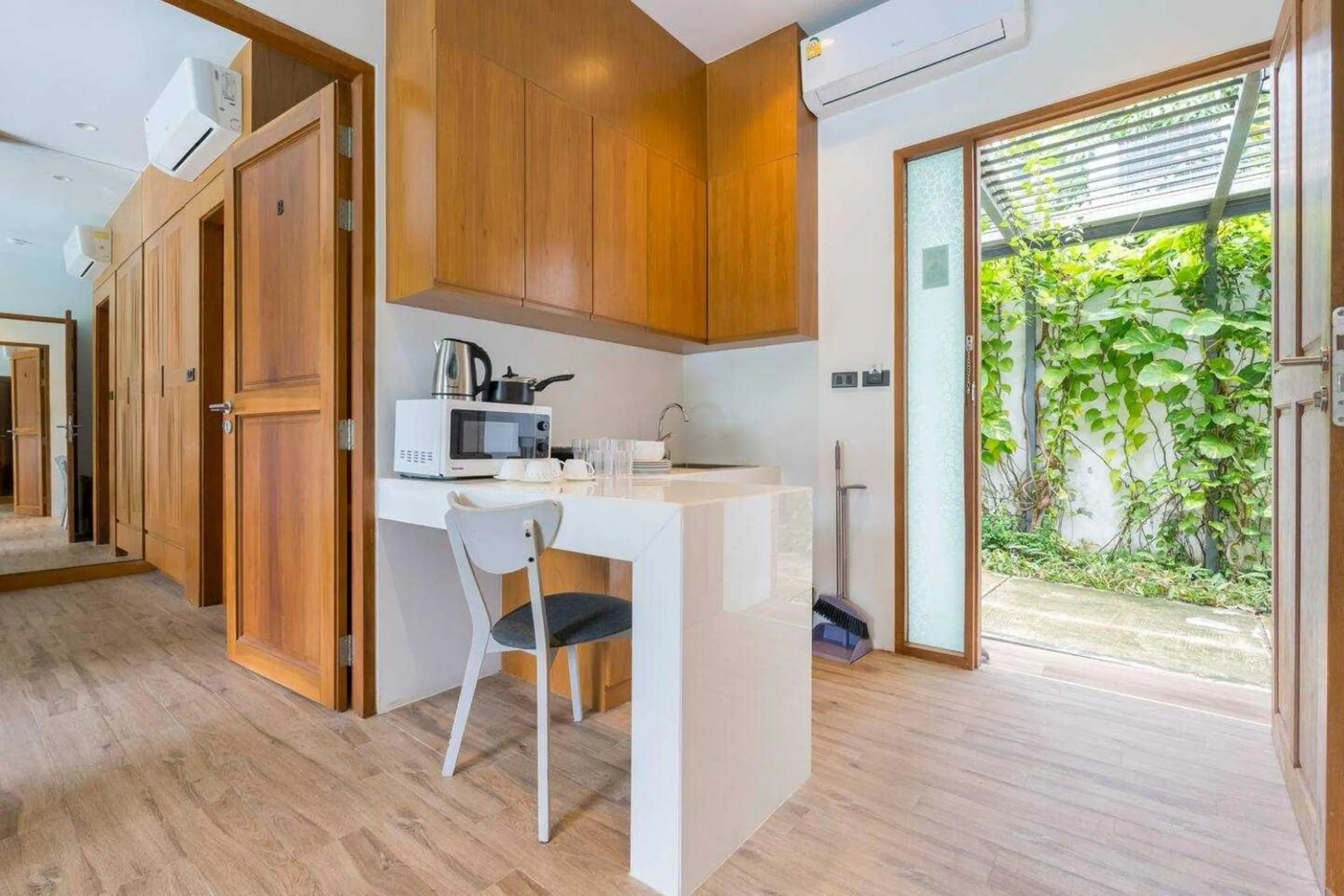 Coffee/tea facilities in Tajh Pool Villas