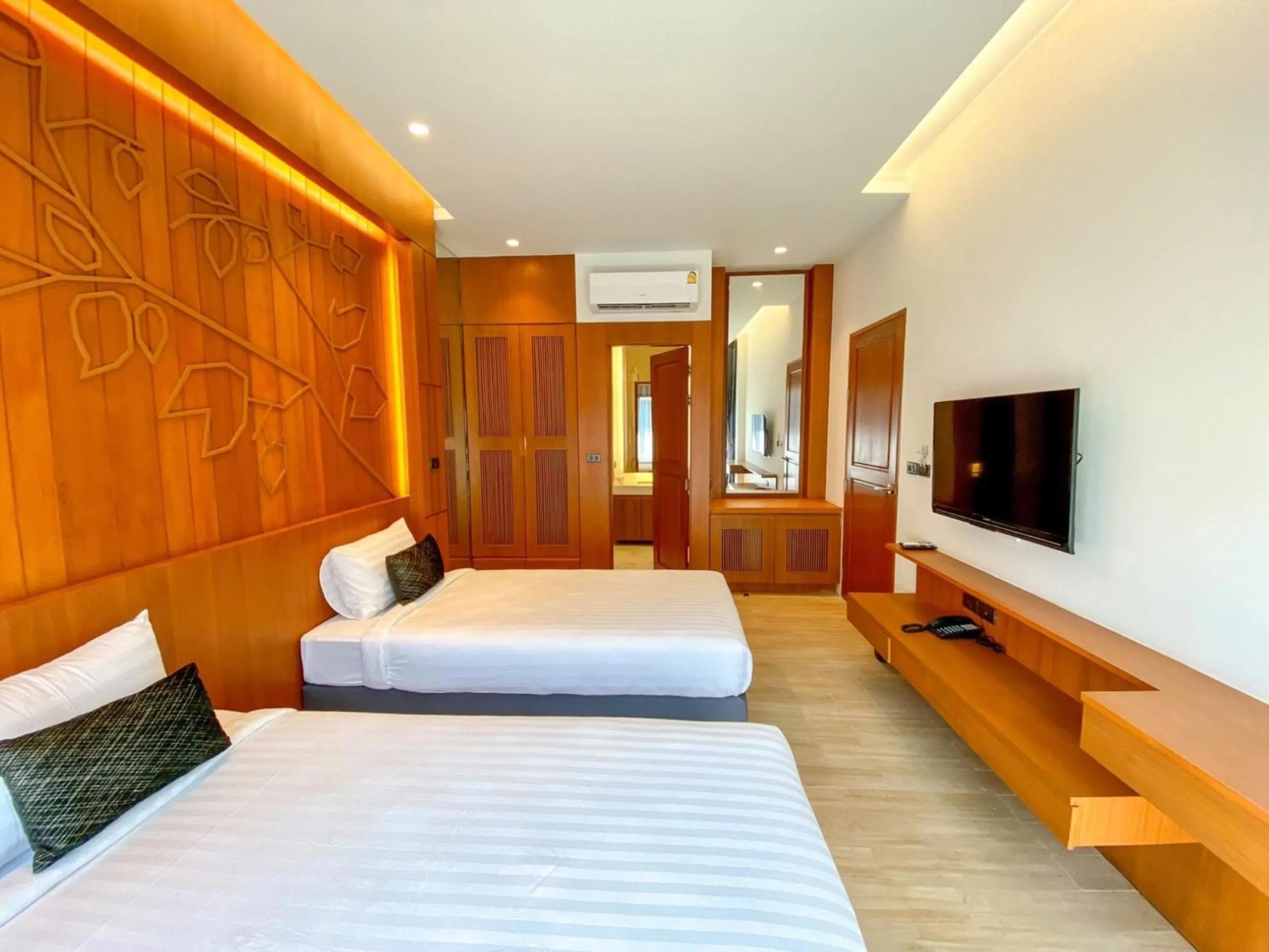 TV and multimedia, Bed in Tajh Pool Villas