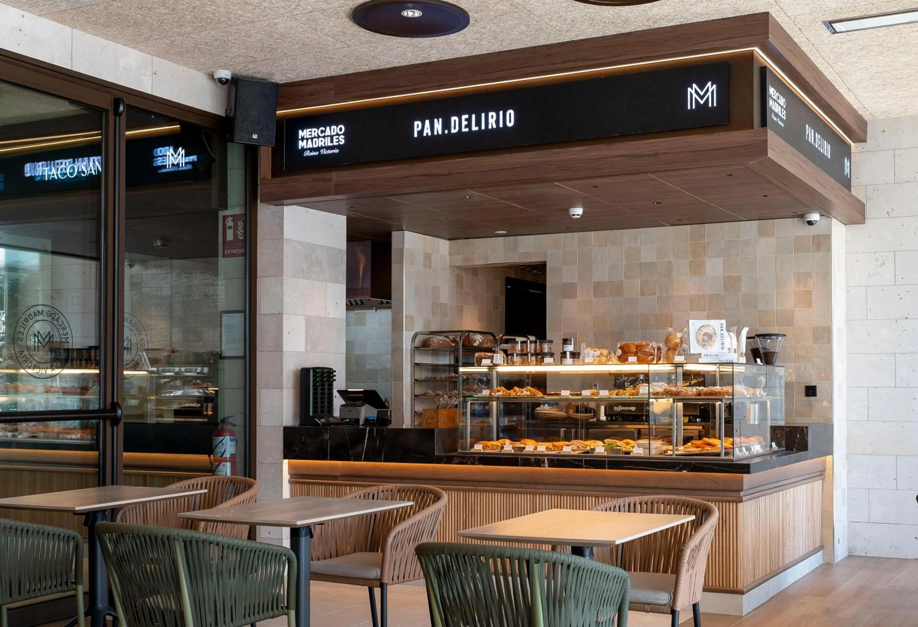 Restaurant/places to eat in VP SOGNIO Metropolitano