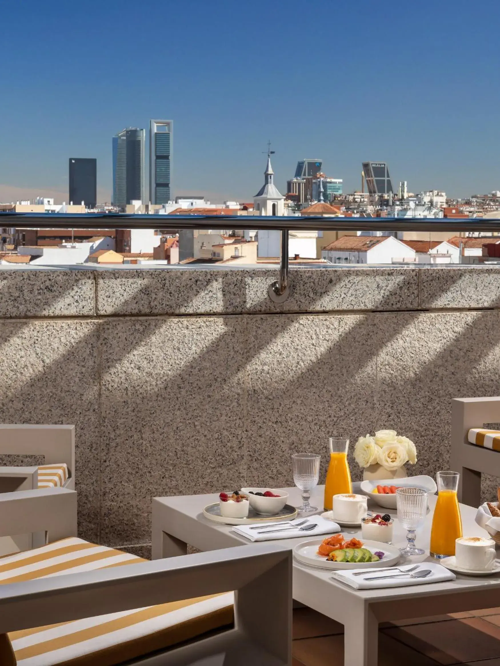 City view in VP SOGNIO Metropolitano City view in VP SOGNIO Metropolitano