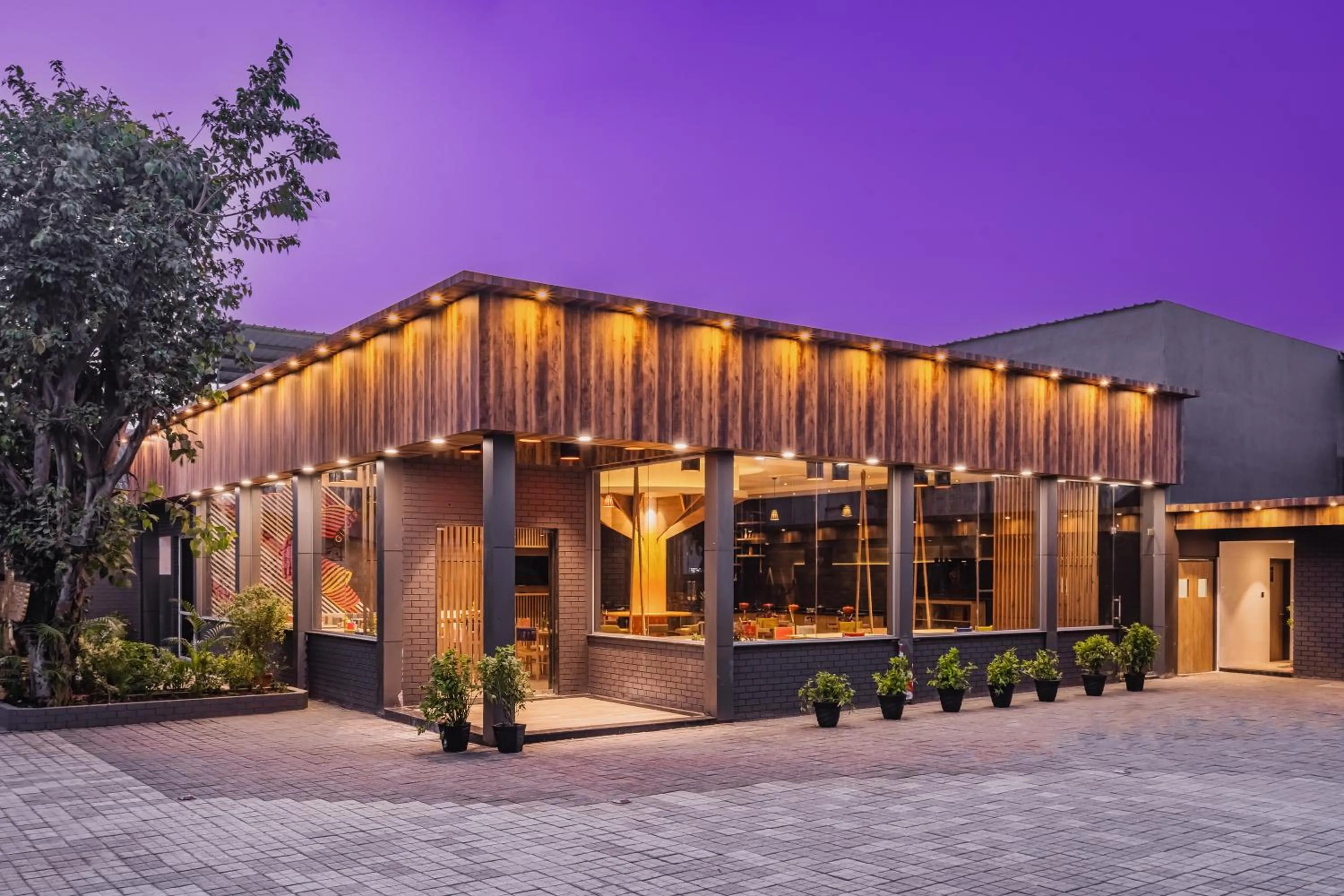 Restaurant/places to eat in Ginger Bharuch