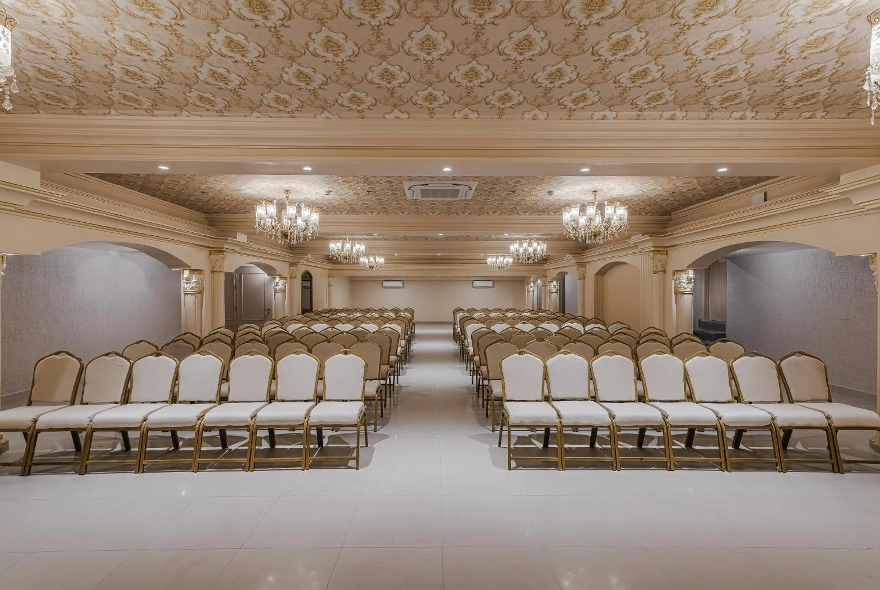 Banquet/Function facilities in Ginger Bharuch