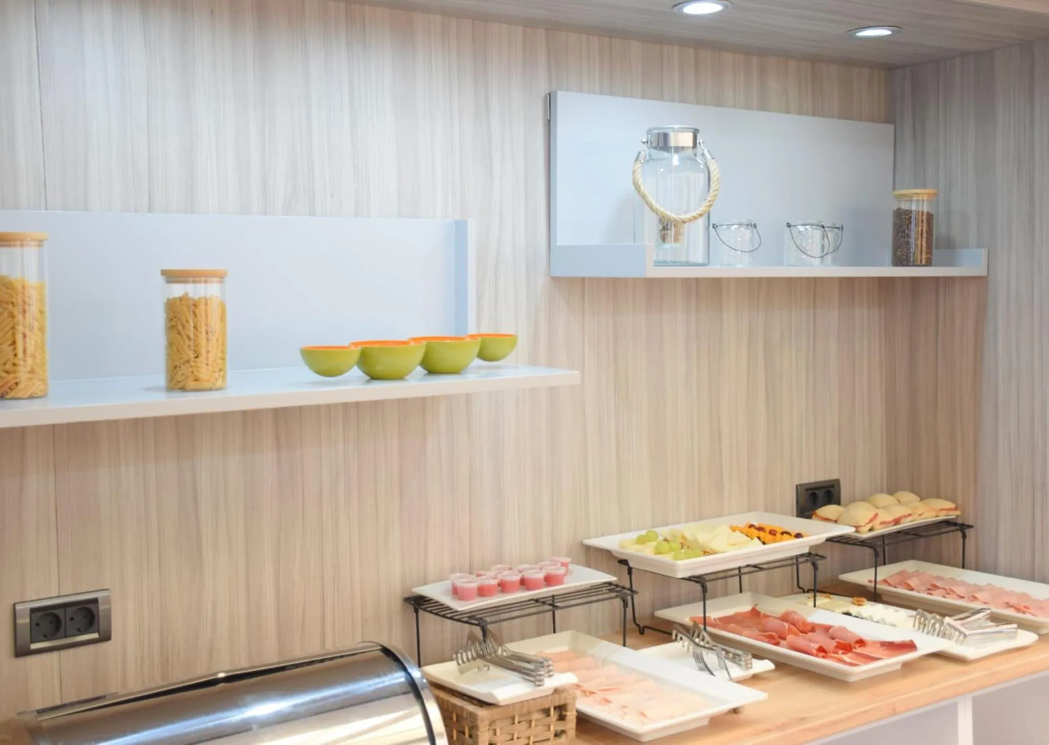 Buffet breakfast in Hotel Salymar