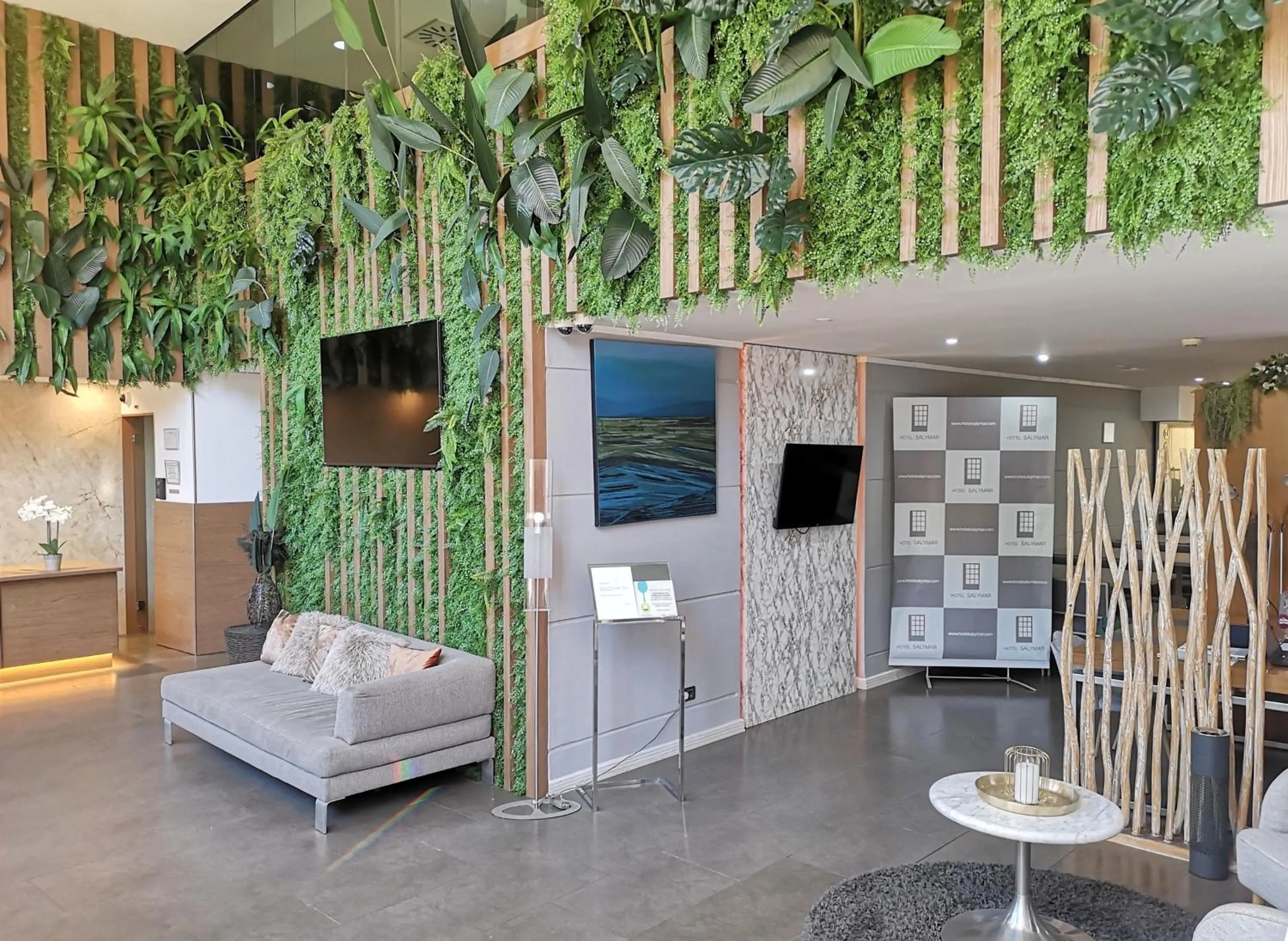 Lobby or reception in Hotel Salymar