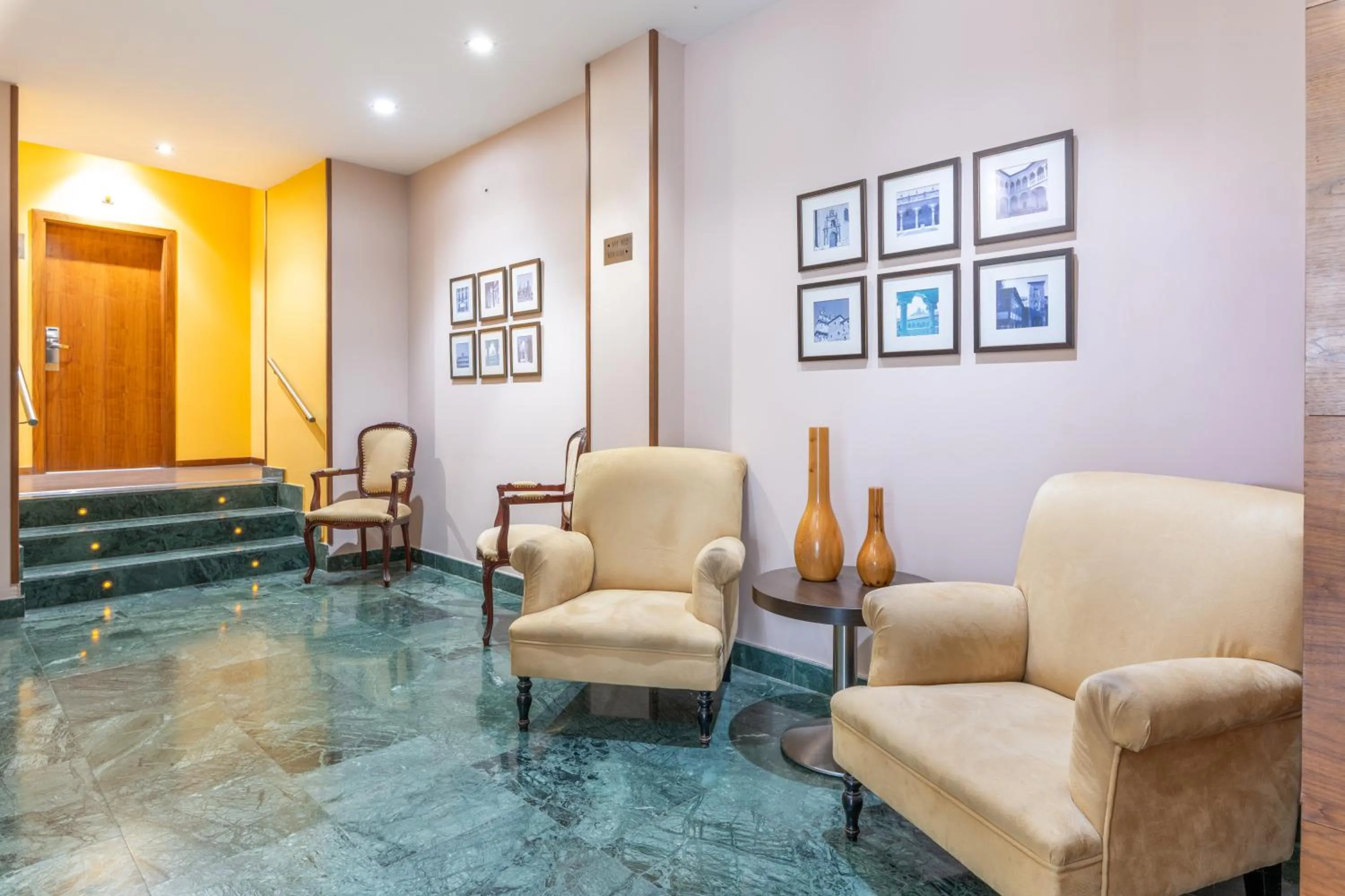 Lobby or reception in Hospedium Hotel Casino Del Tormes