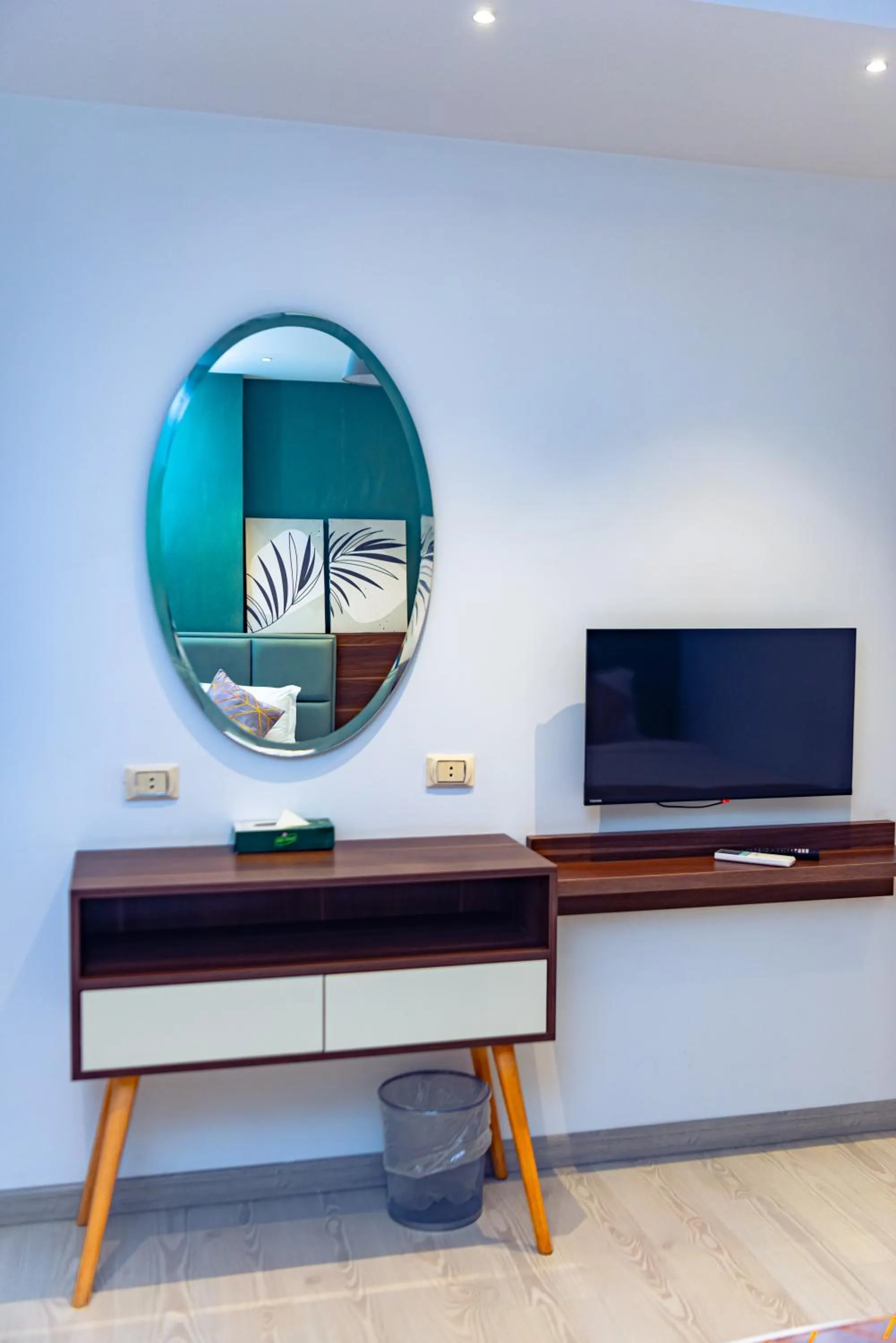 TV and multimedia in Jasmine Pyramids Hotel