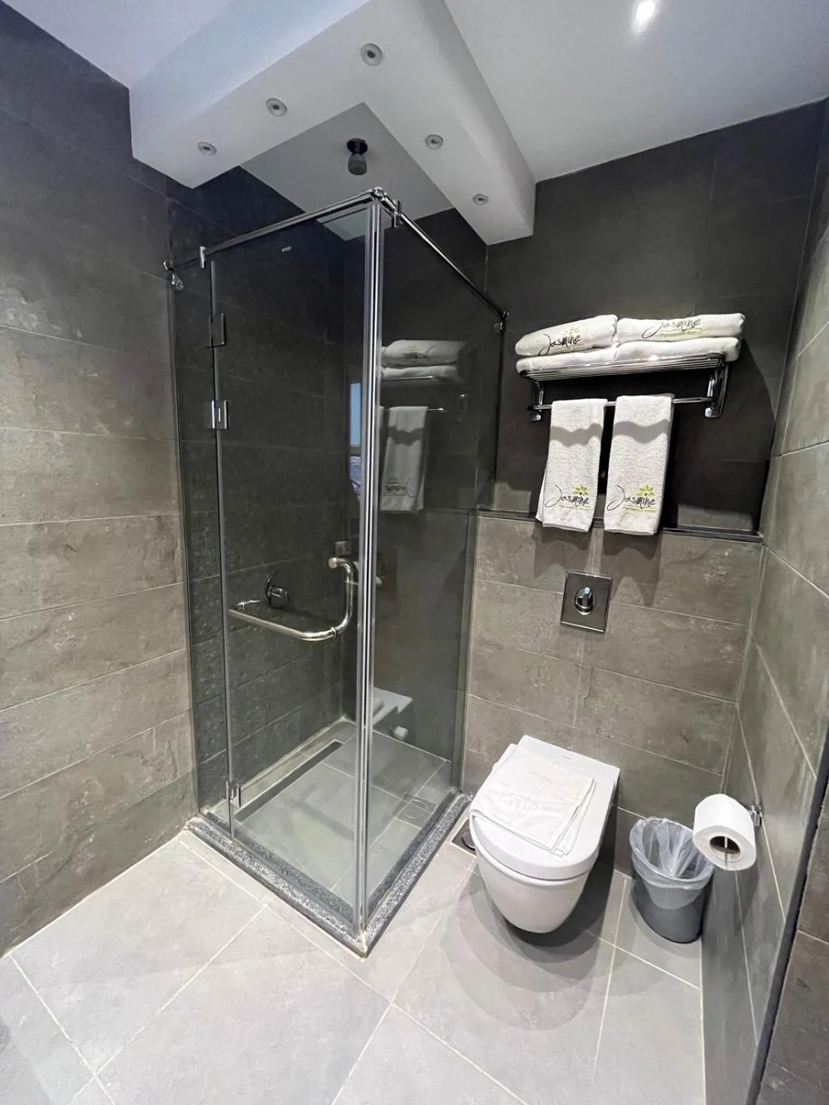 Shower in Jasmine Pyramids Hotel