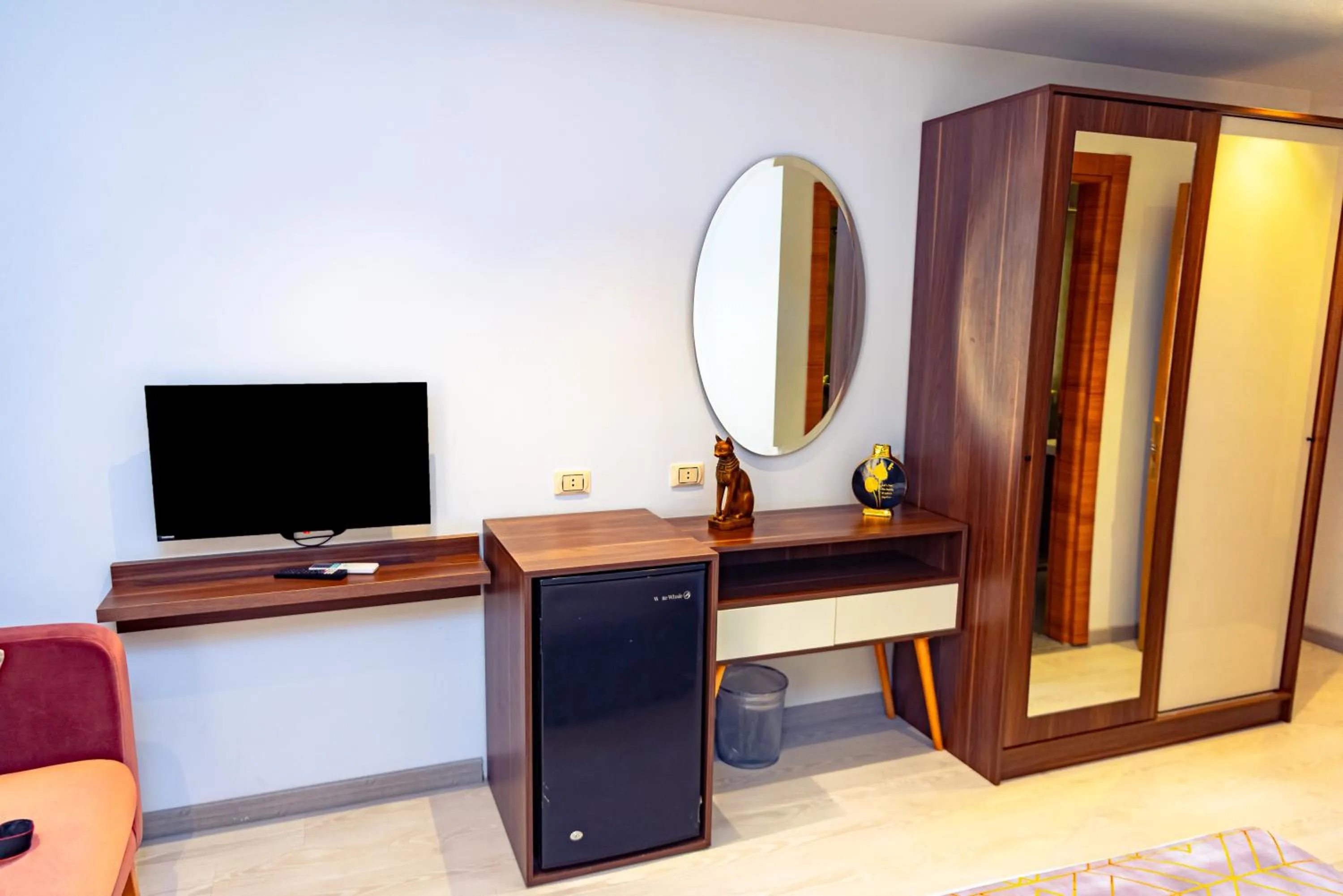 TV and multimedia in Jasmine Pyramids Hotel