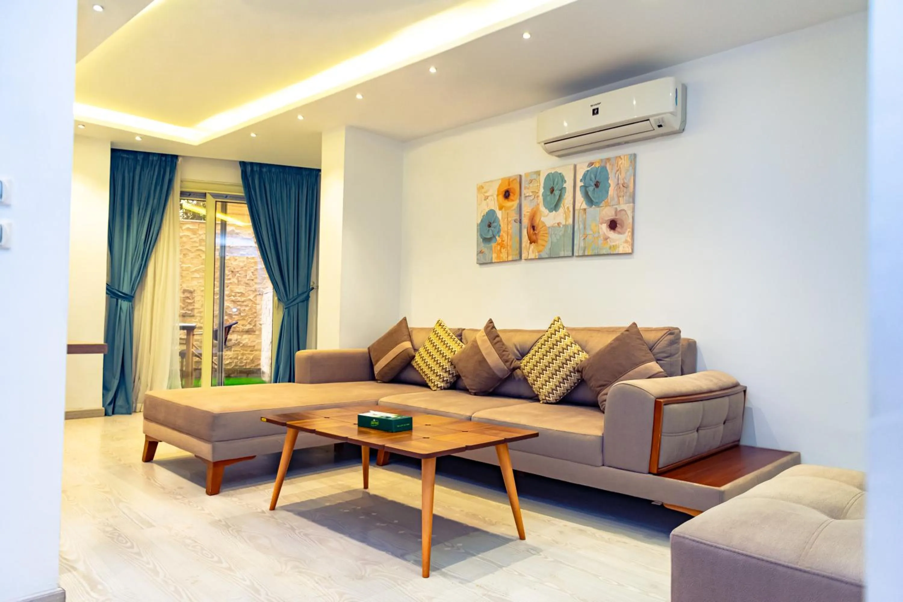 Living room in Jasmine Pyramids Hotel