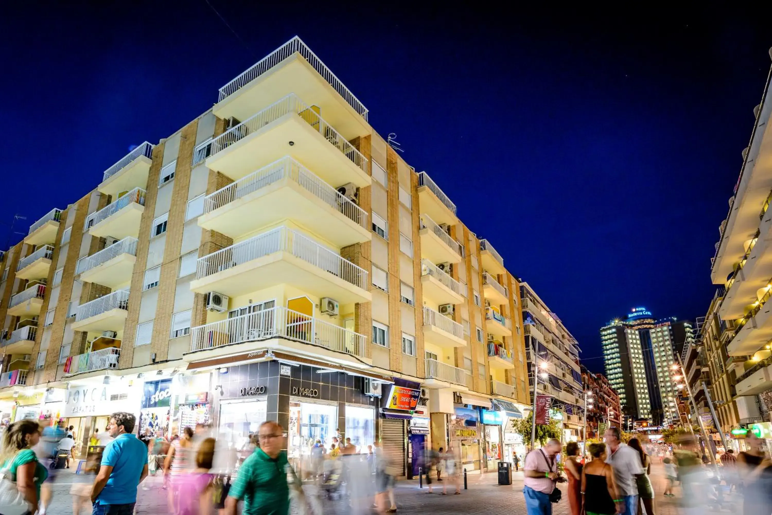 Property building in Apartamentos Avenida Property building in Apartamentos Avenida