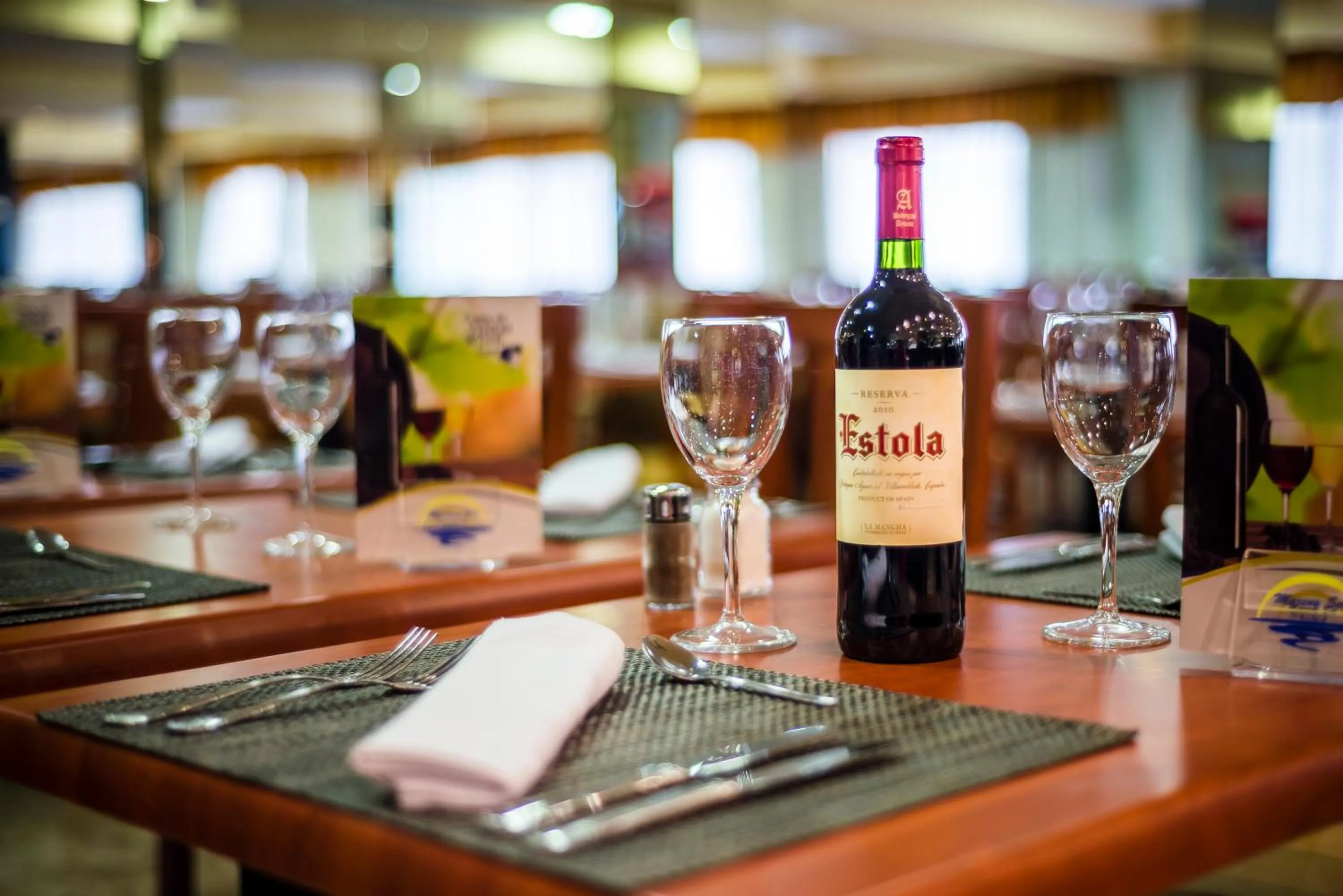 Lounge or bar in Hotel Avenida