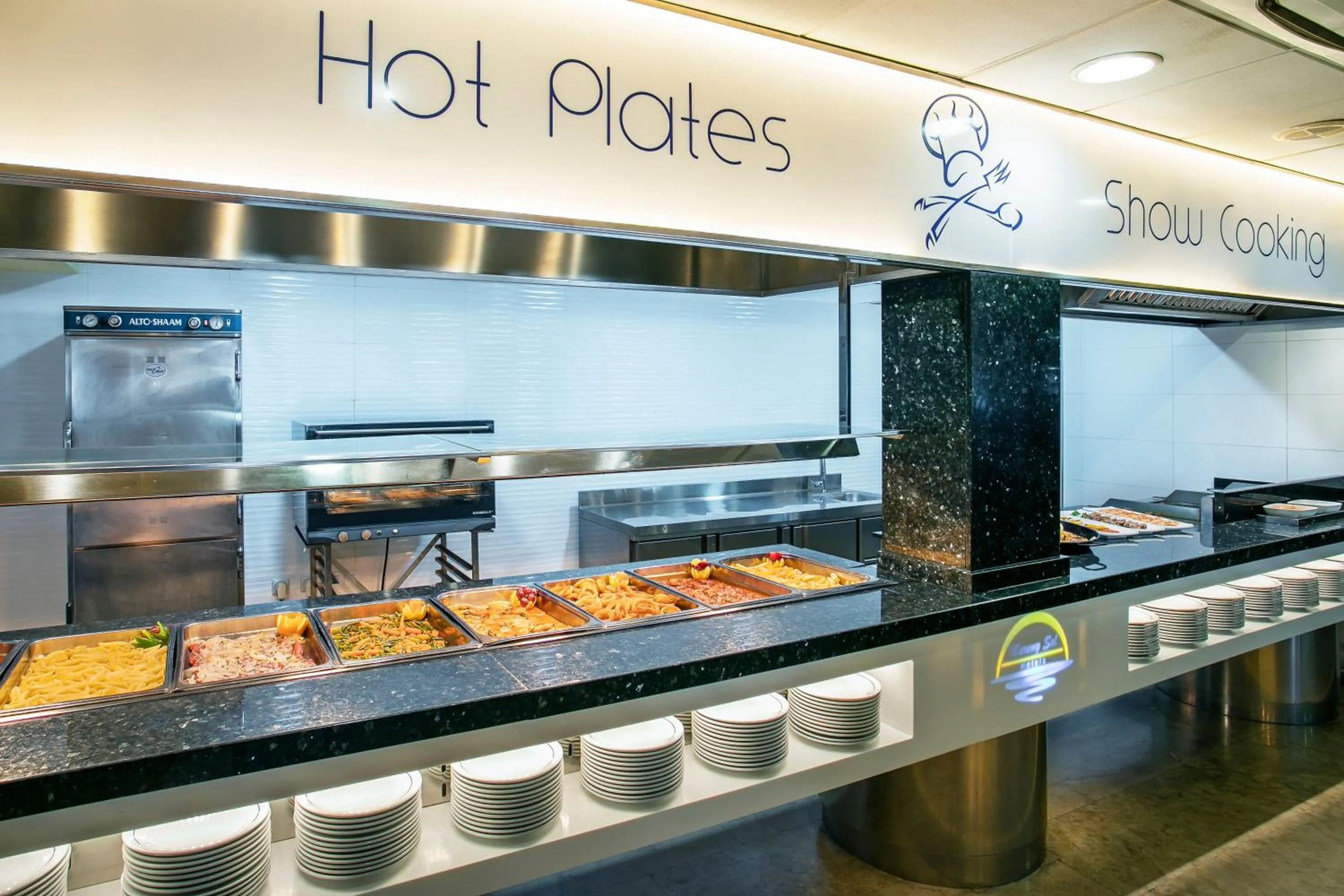 Restaurant/places to eat in Hotel Avenida