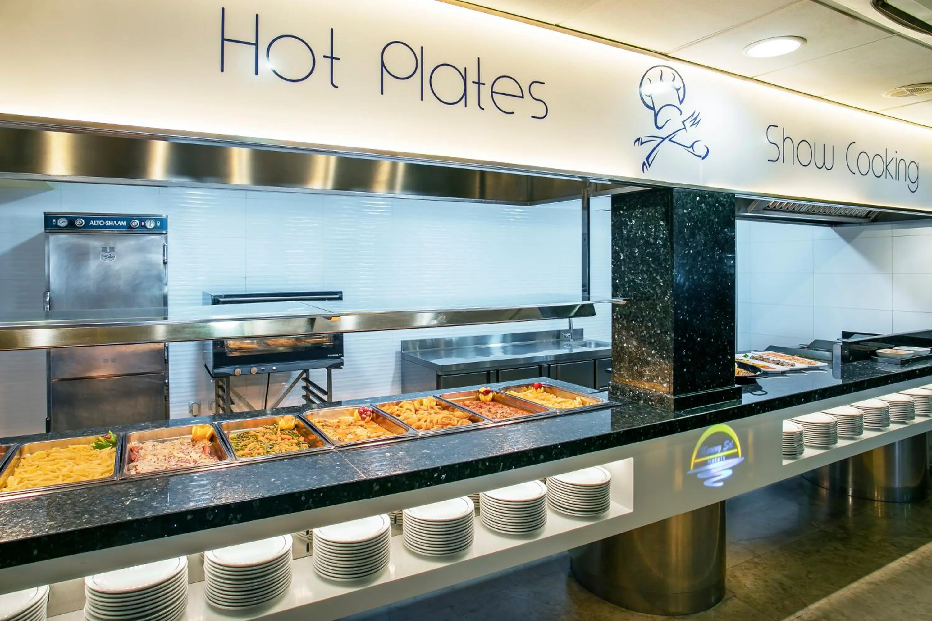 Restaurant/places to eat in Hotel Avenida