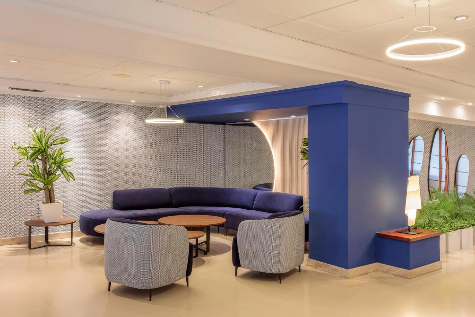 Lounge or bar in Hotel Avenida