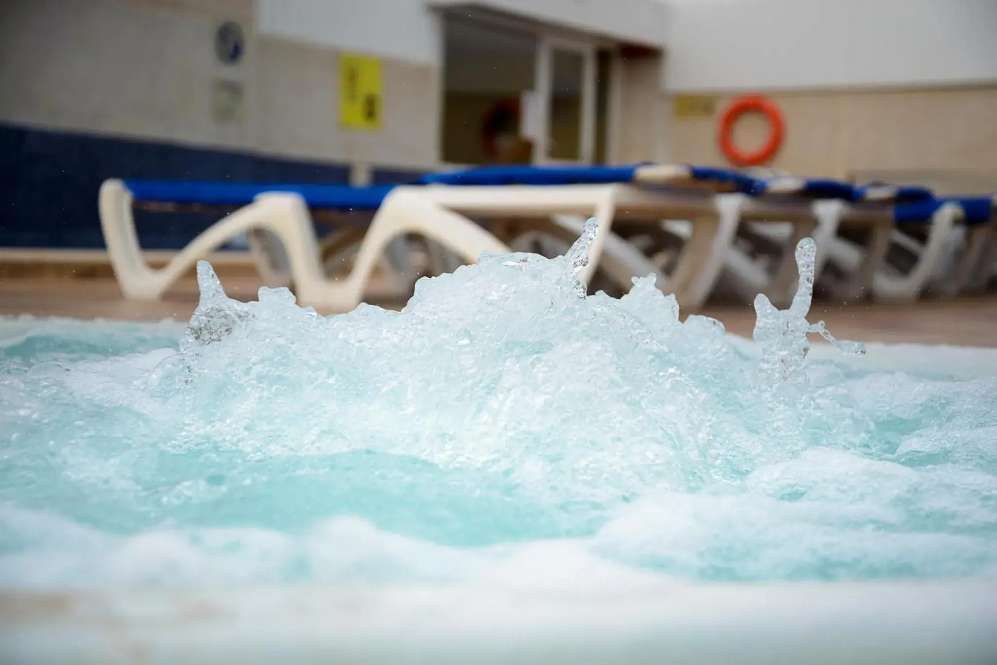 Swimming pool in Hotel Avenida Swimming pool in Hotel Avenida